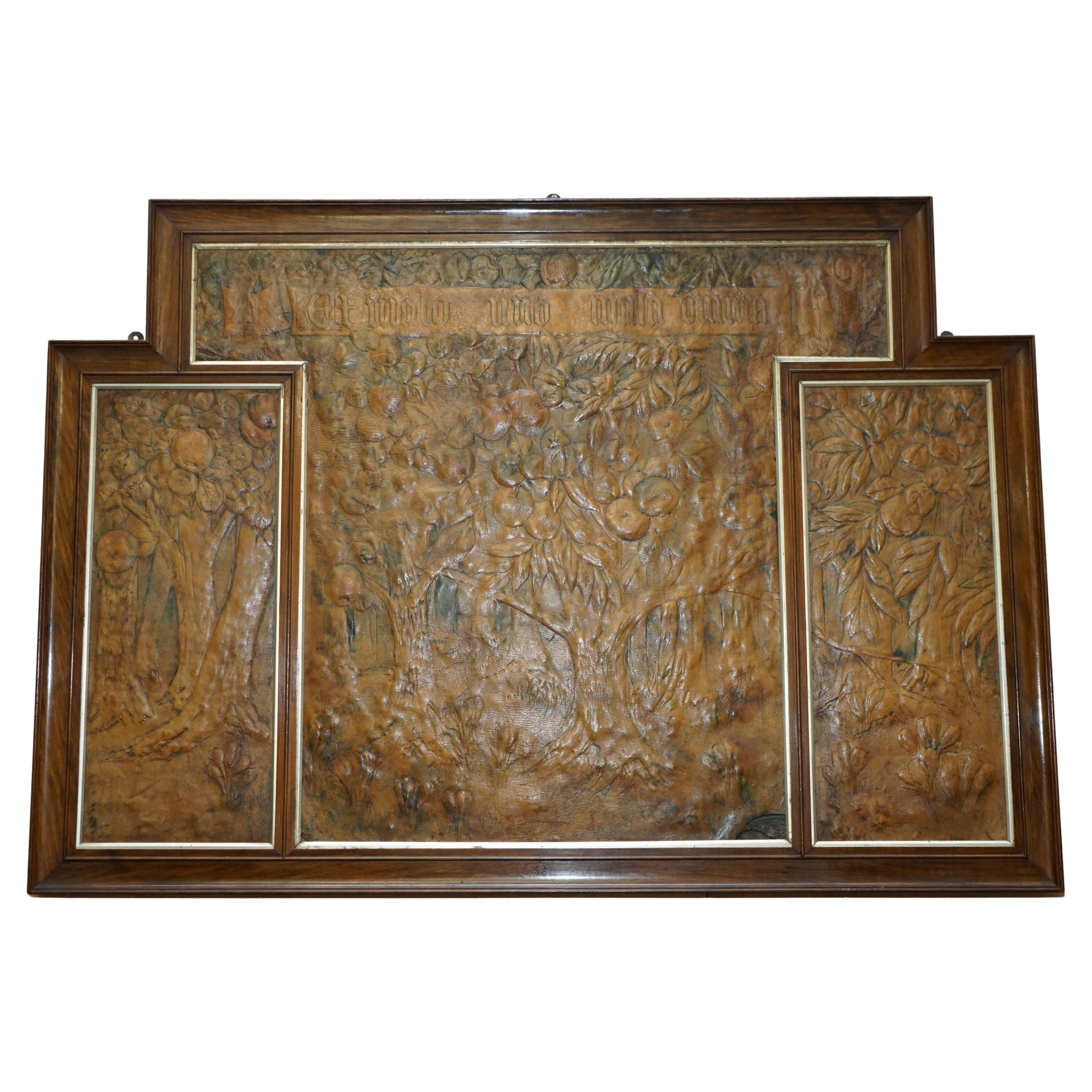 ORiGINAL 1912 ADA NEVILLE-ROLFE LEATHER EMBOSSED ART NOUVEAU HARDWOOD WALL PANEL im Angebot