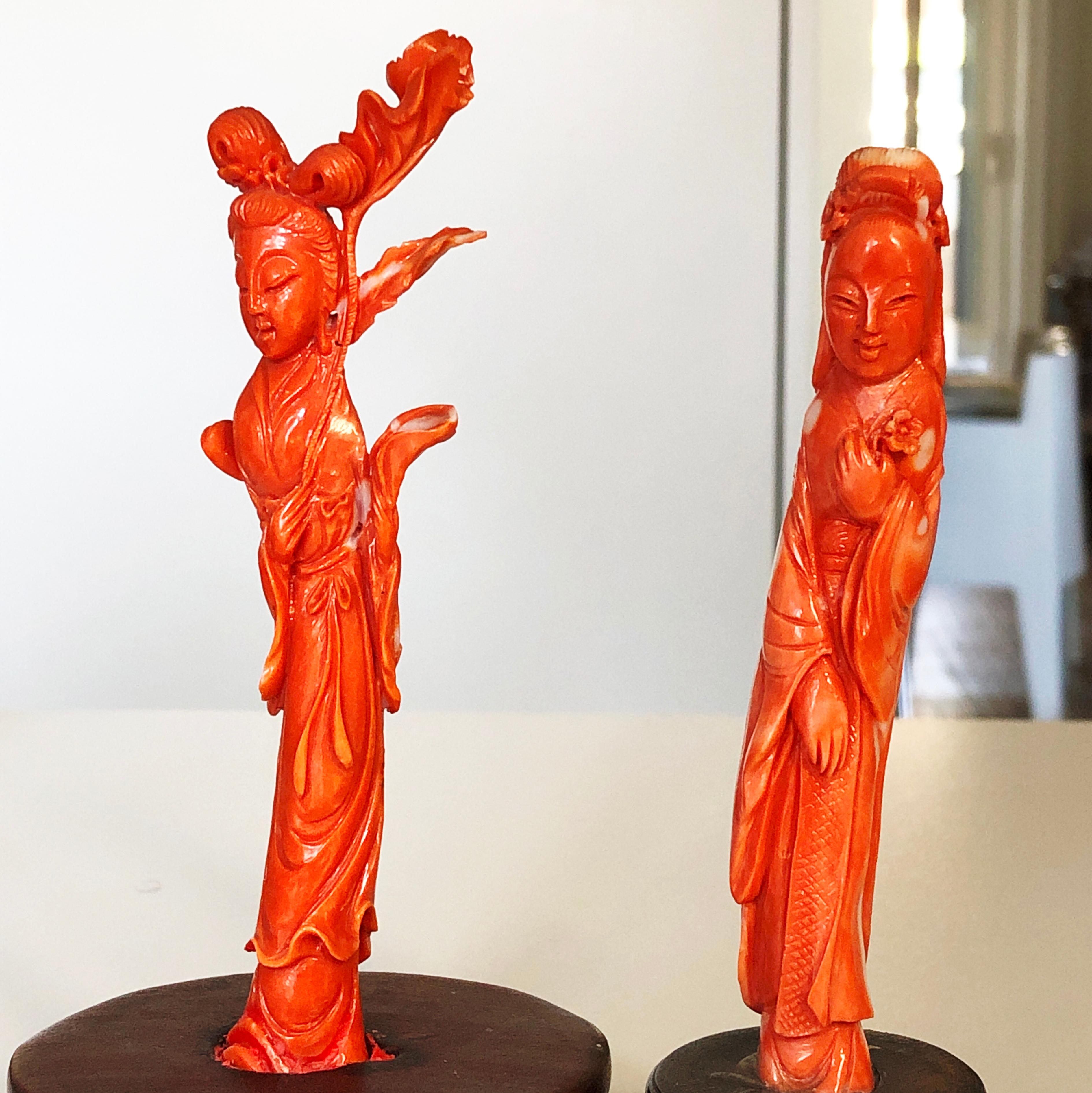 Arts and Crafts Original 1930 Chinese Export Natural Midway Coral Two Dames Sculpture Set For Sale