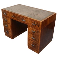 Bureau original des années 1930 de Heal's of London en ronce de noyer 