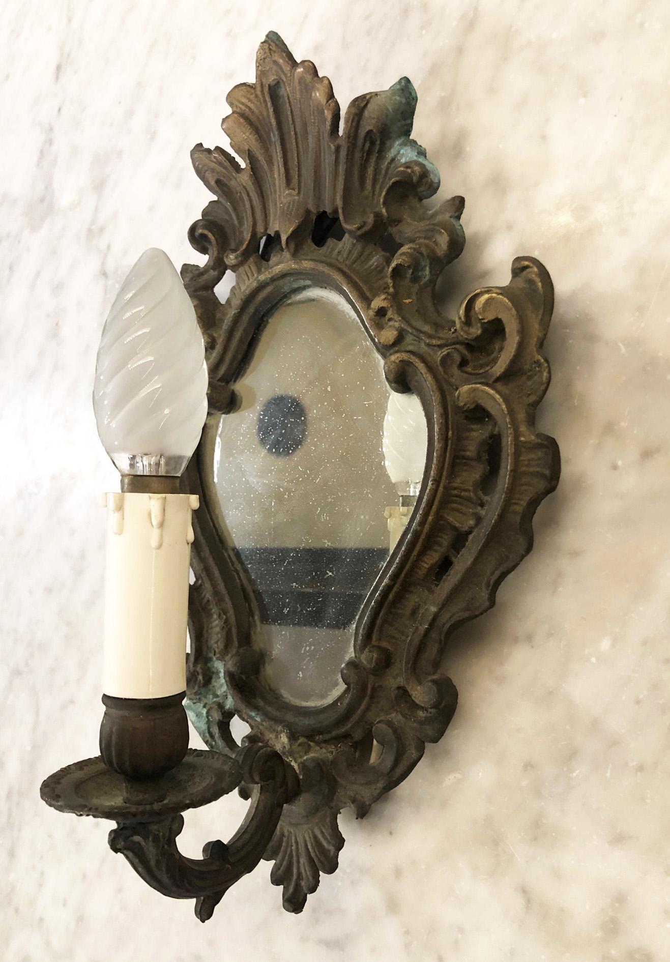 Classical Roman Italian Bronze Wall Lamp with Old Mirror For Sale