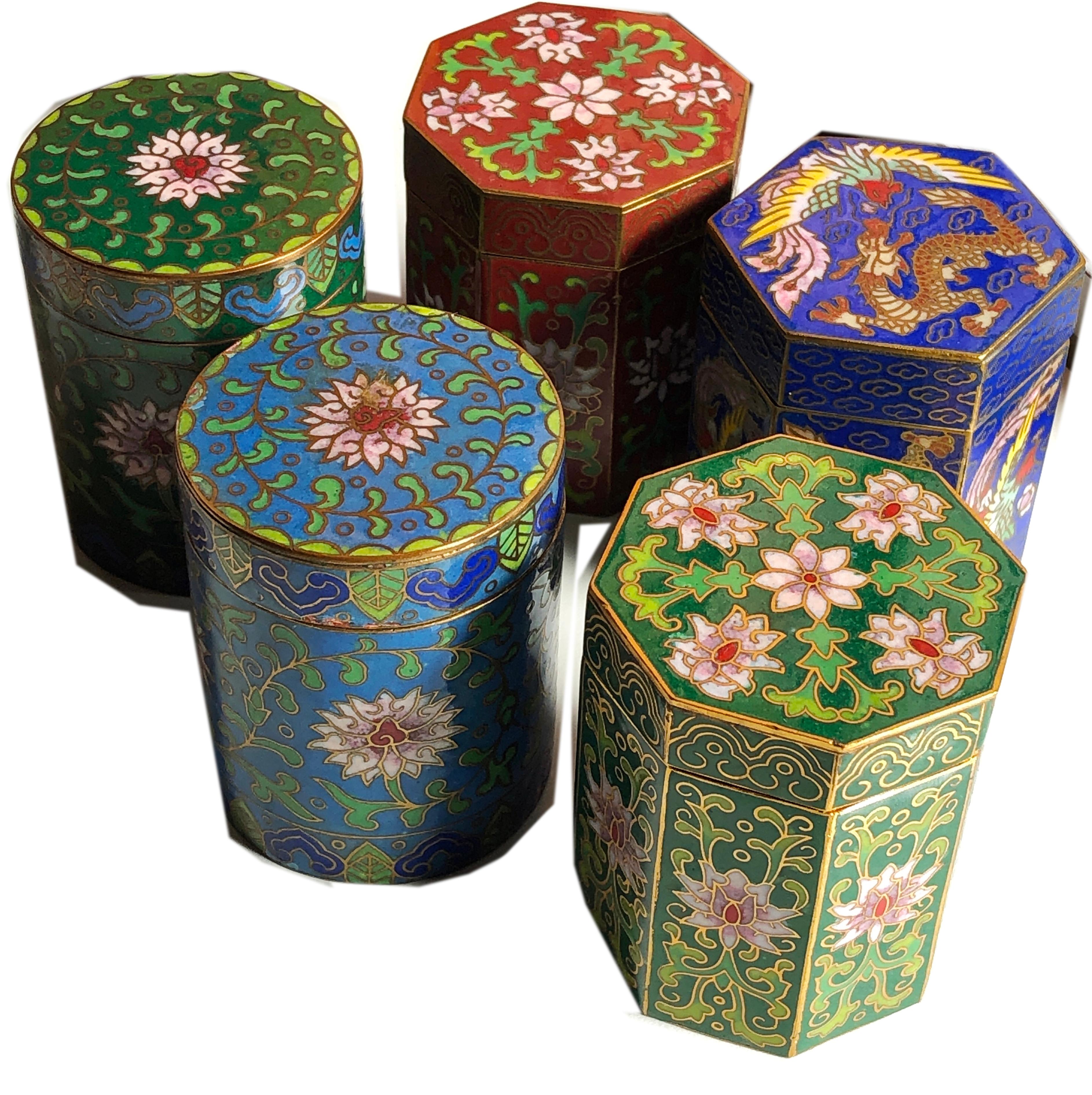 Circa 1949 Gu Yi Zhai Beijing Cloisonné Boxes Collection For Sale 7