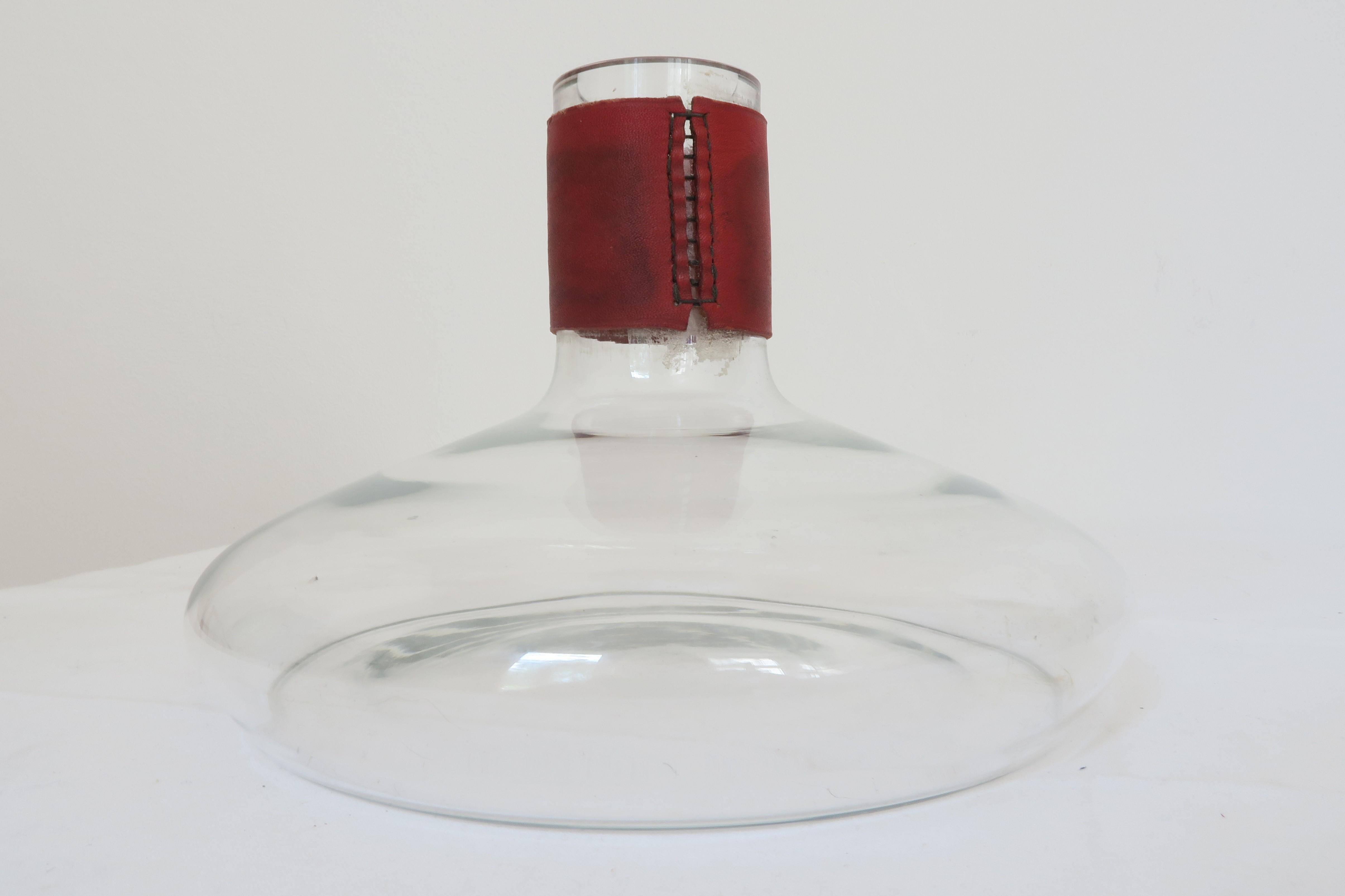 Original 1950er Auböck Glas Dekanter (Leder) im Angebot