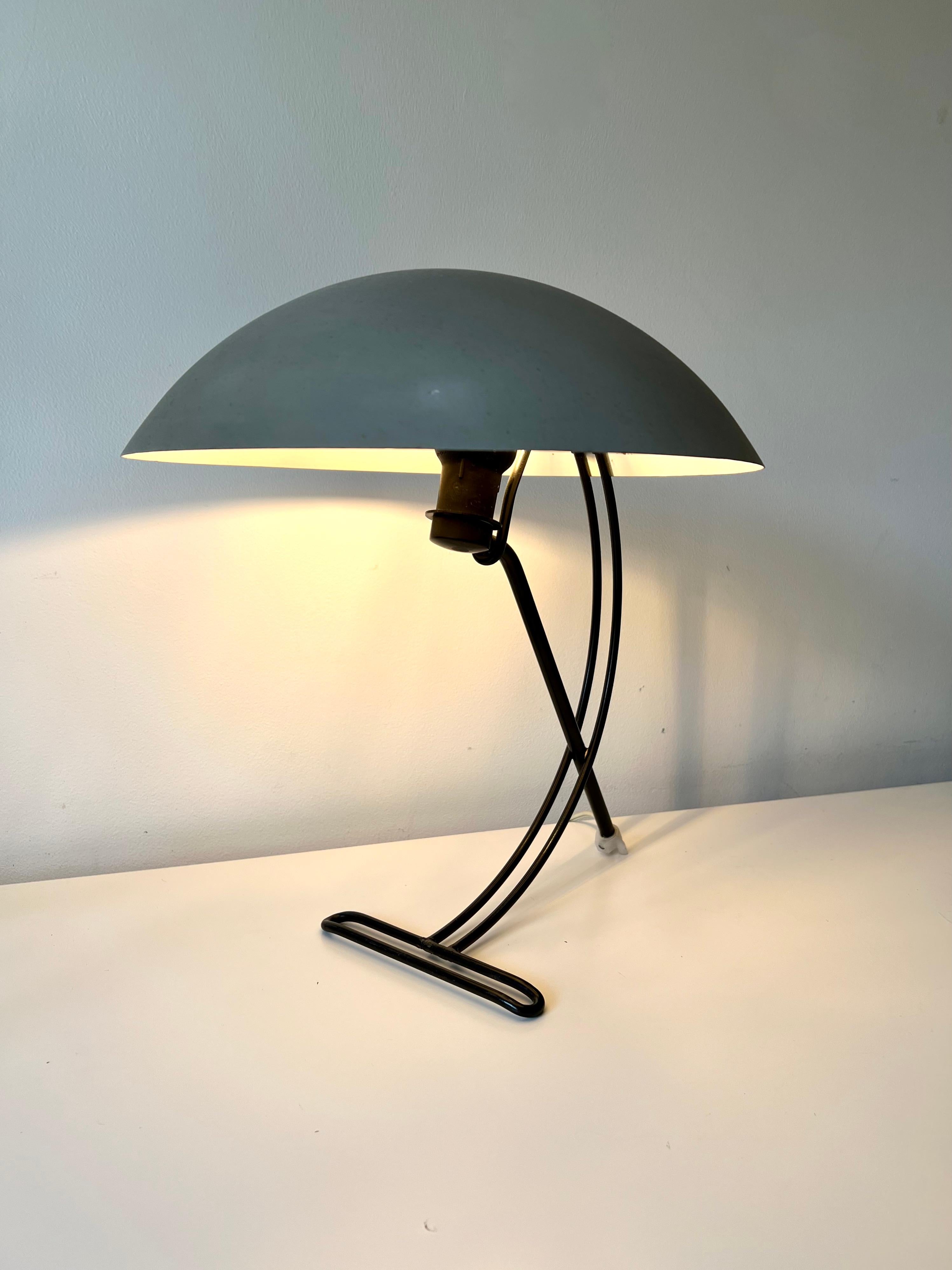 Steel Original 1950s edition NB100 table lamp by Louis Kalff for Philips For Sale