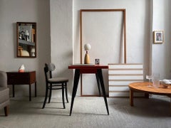 Original escritorio francés de metal de los años 50 en barniz rojo de Xavier Pouchard para Tolix T55