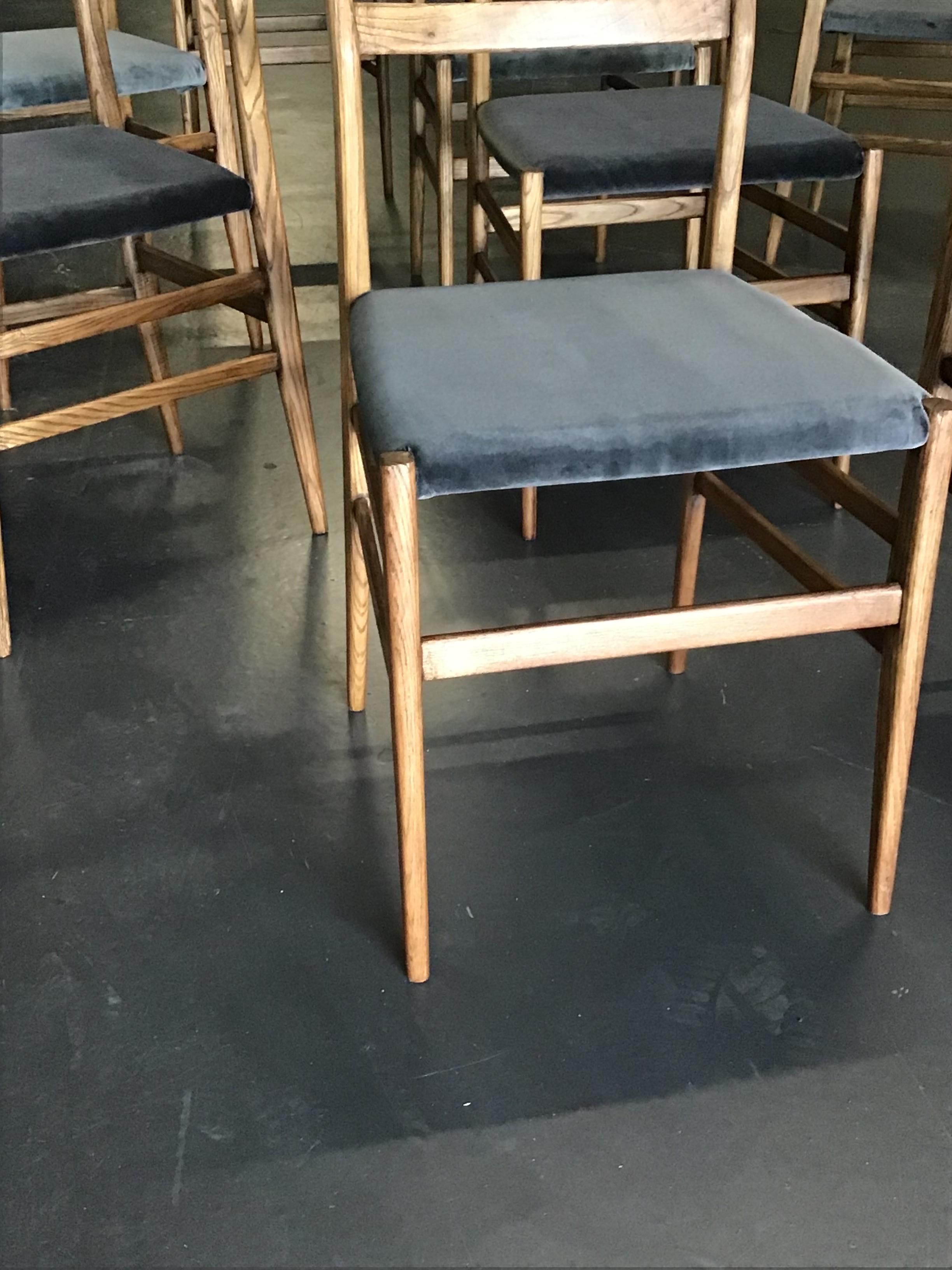 Original 1950's Gio Ponti Leggera Dining Chairs by Cassina. Set of 10  For Sale 1