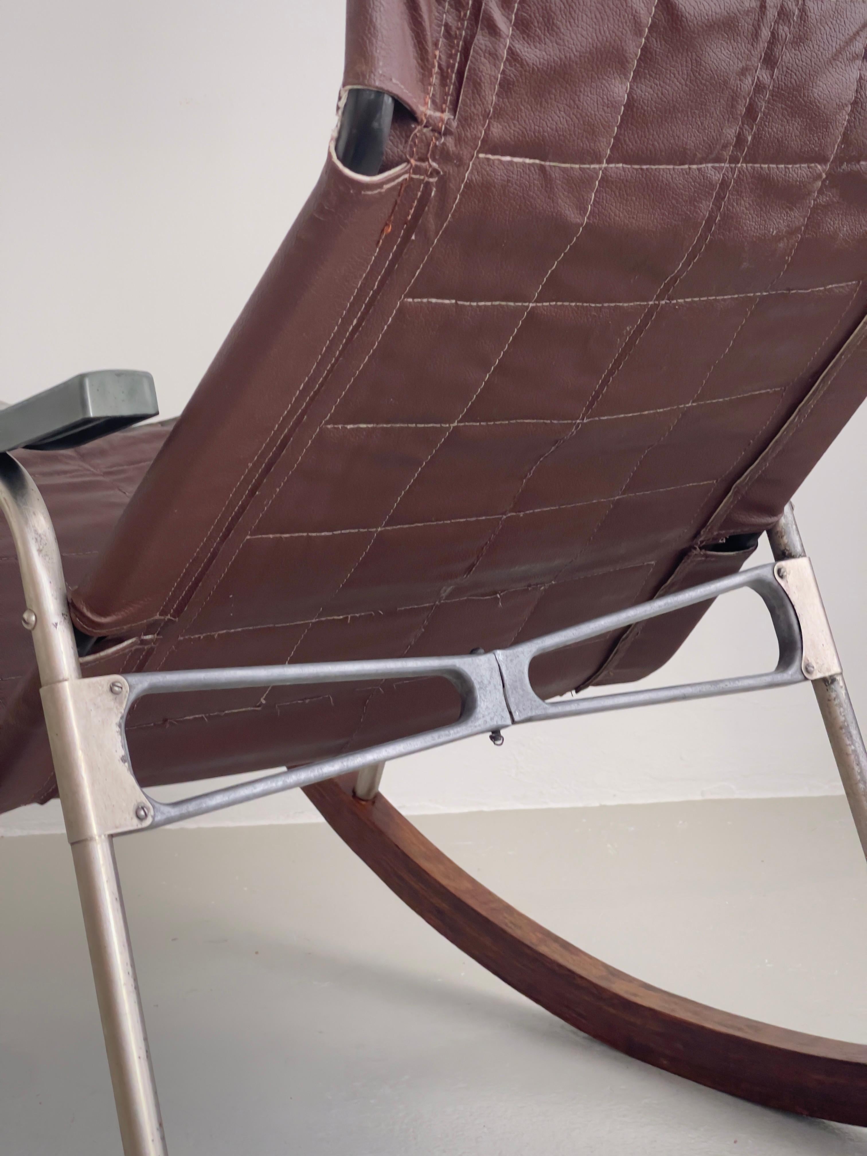 Sedia a dondolo giapponese originale degli anni '50 di Takeshi Nii in pelle marrone, alluminio in vendita 2