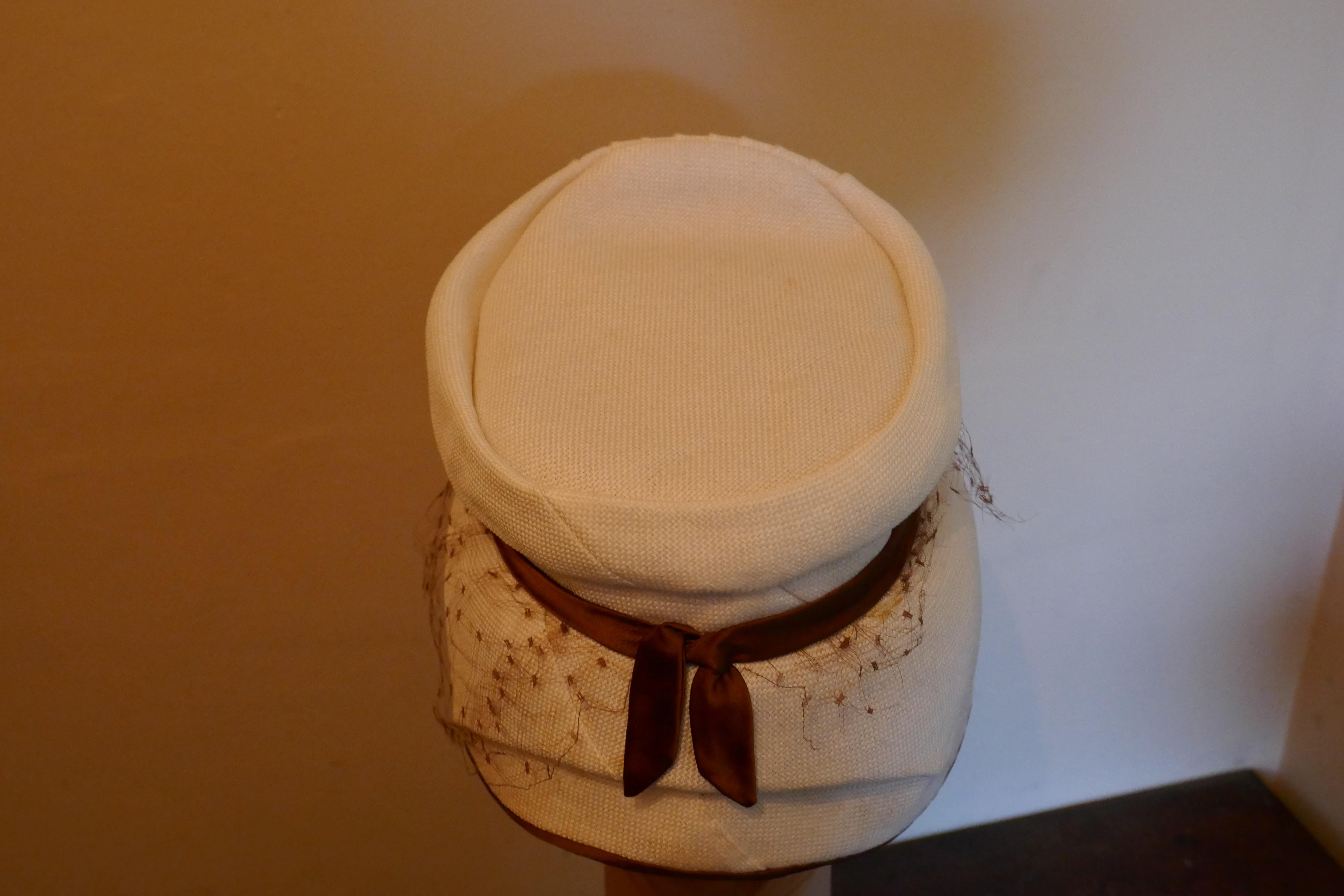 1950s pillbox hat