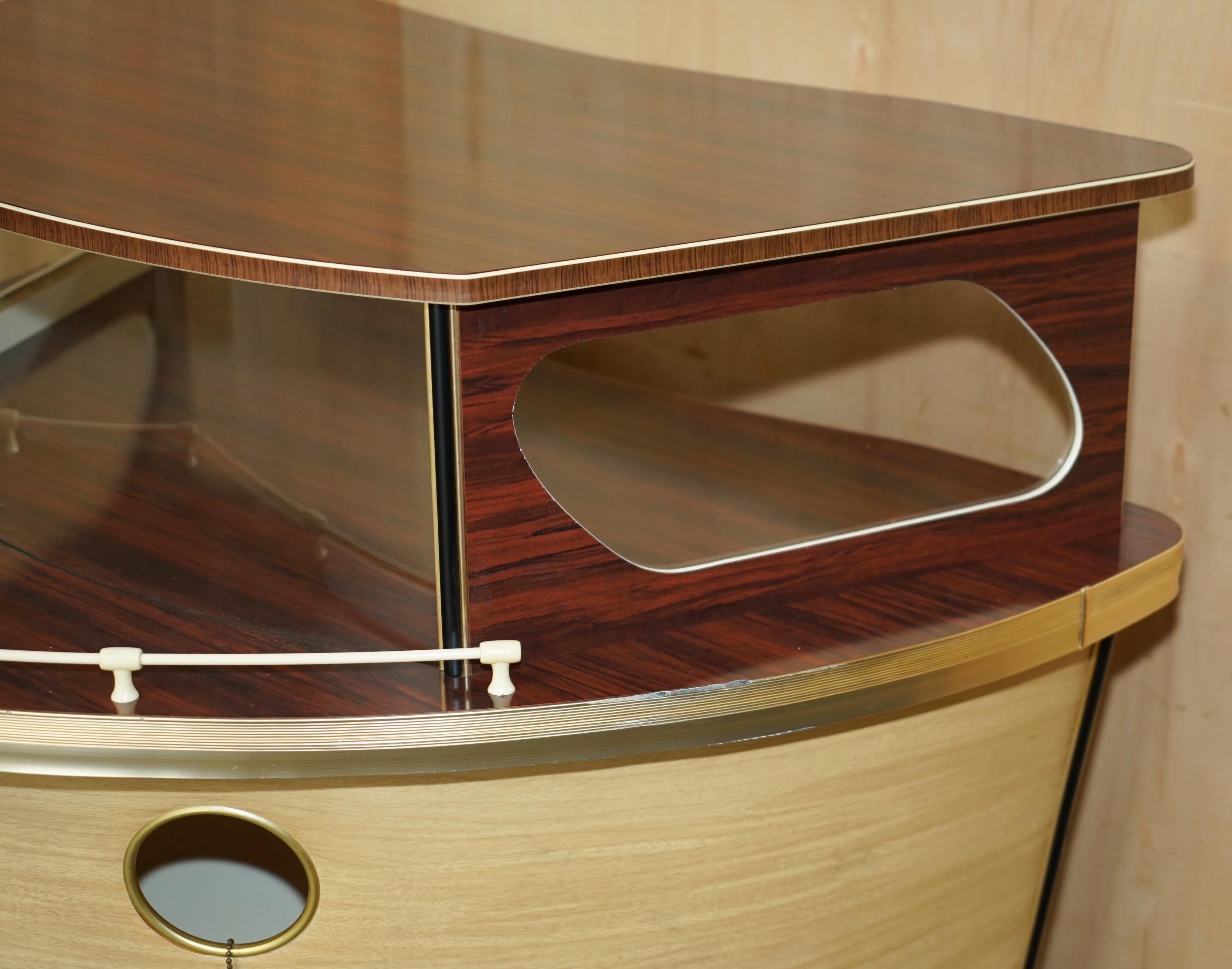 ORIGINAL 1950's UMBERTO MASCAGNI BOLOGNA ITALIAN HOME COCKTAIL BOAT BAR & STOOL en venta 2
