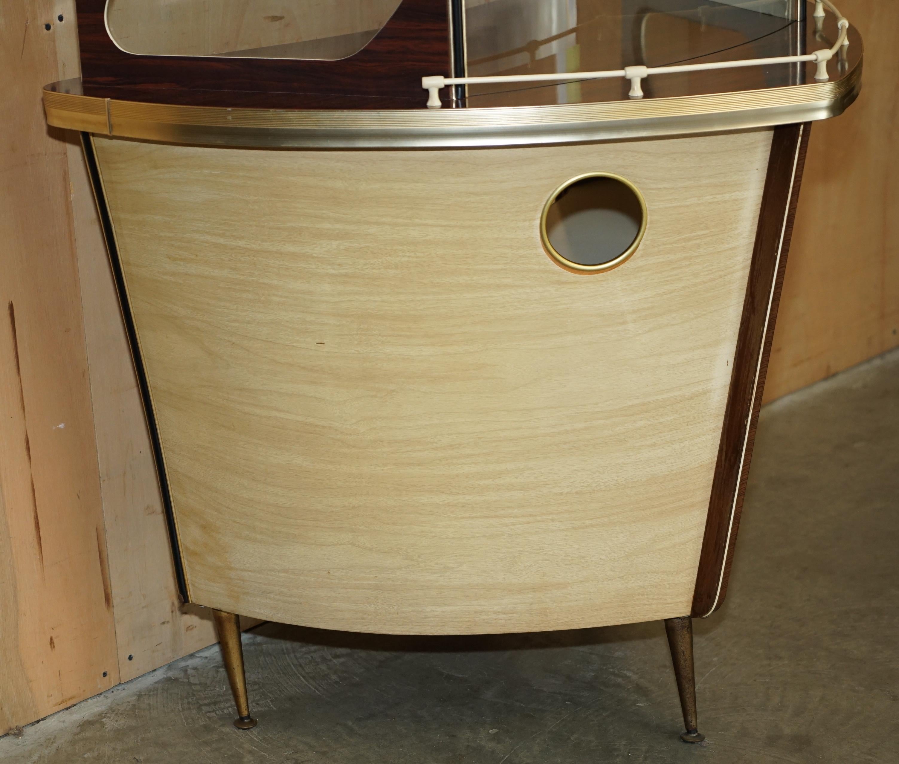 ORIGINAL 1950's UMBERTO MASCAGNI BOLOGNA ITALIAN HOME COCKTAIL BOAT BAR & STOOL mediados del siglo XX en venta