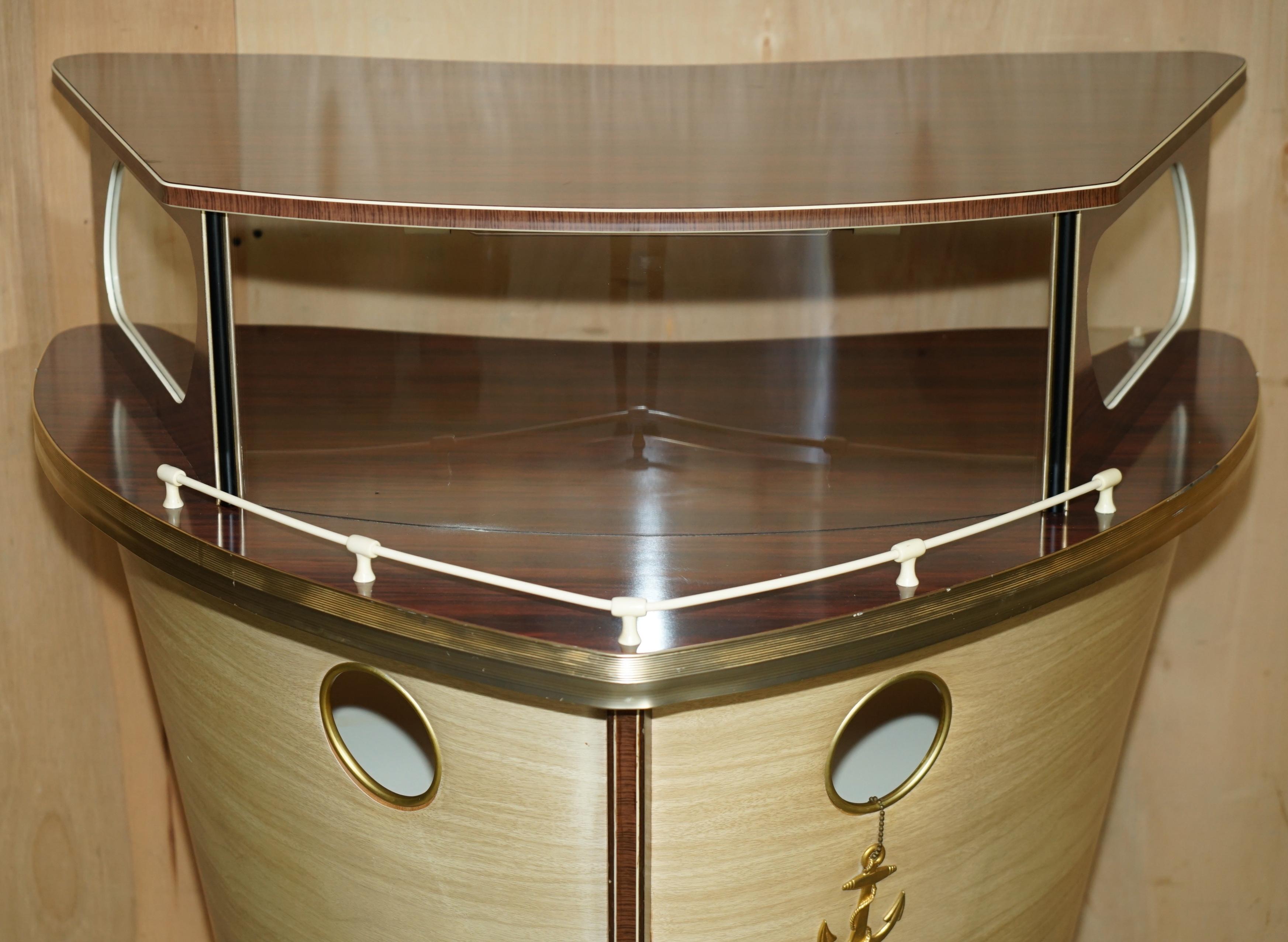 ORIGINAL 1950's UMBERTO MASCAGNI BOLOGNA ITALIAN HOME COCKTAIL BOAT BAR & STOOL en venta 1