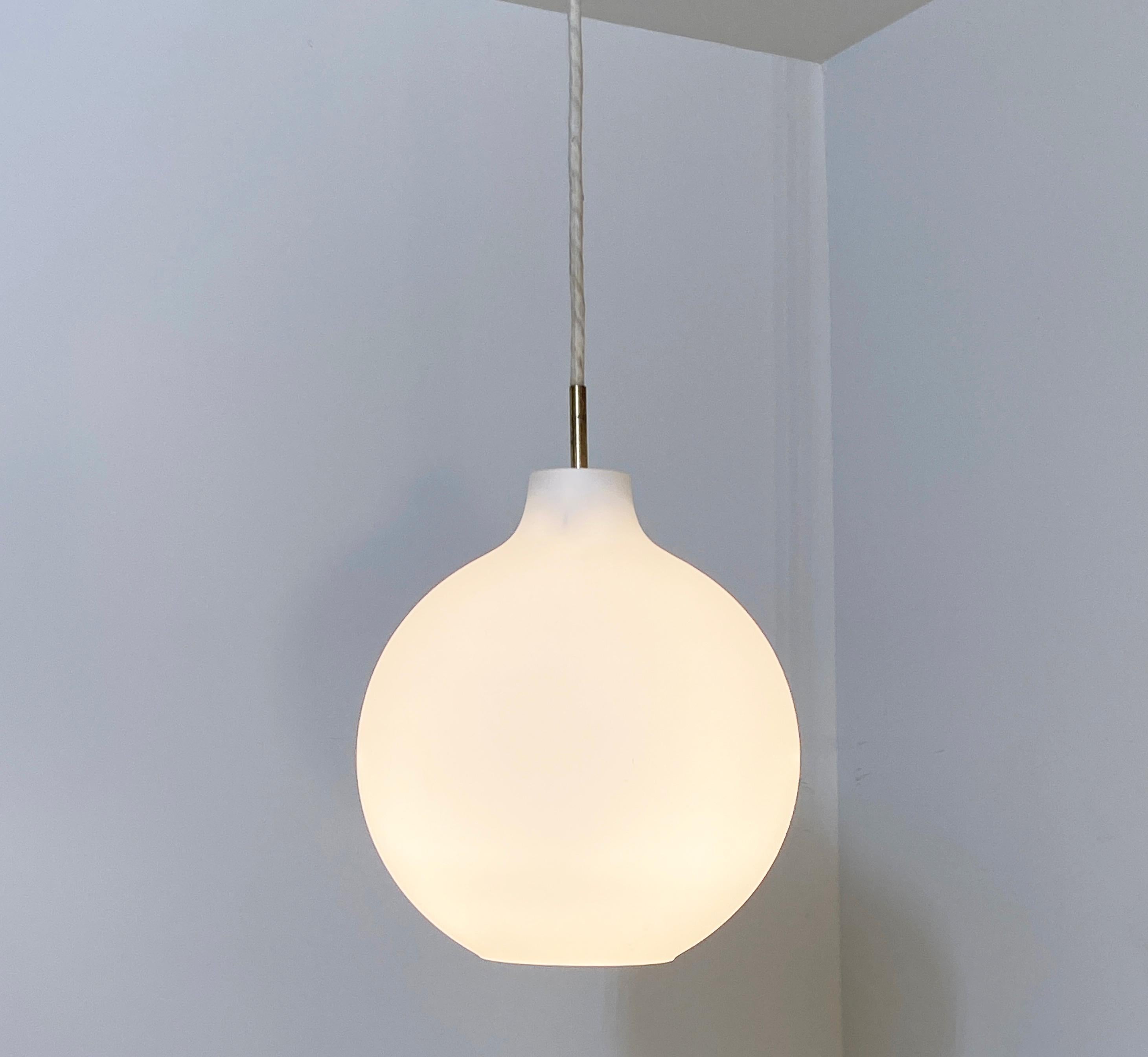Milieu du XXe siècle Lampe à suspension d'origine Vilhelm Wohlert pour Poulson des années 1950 en vente