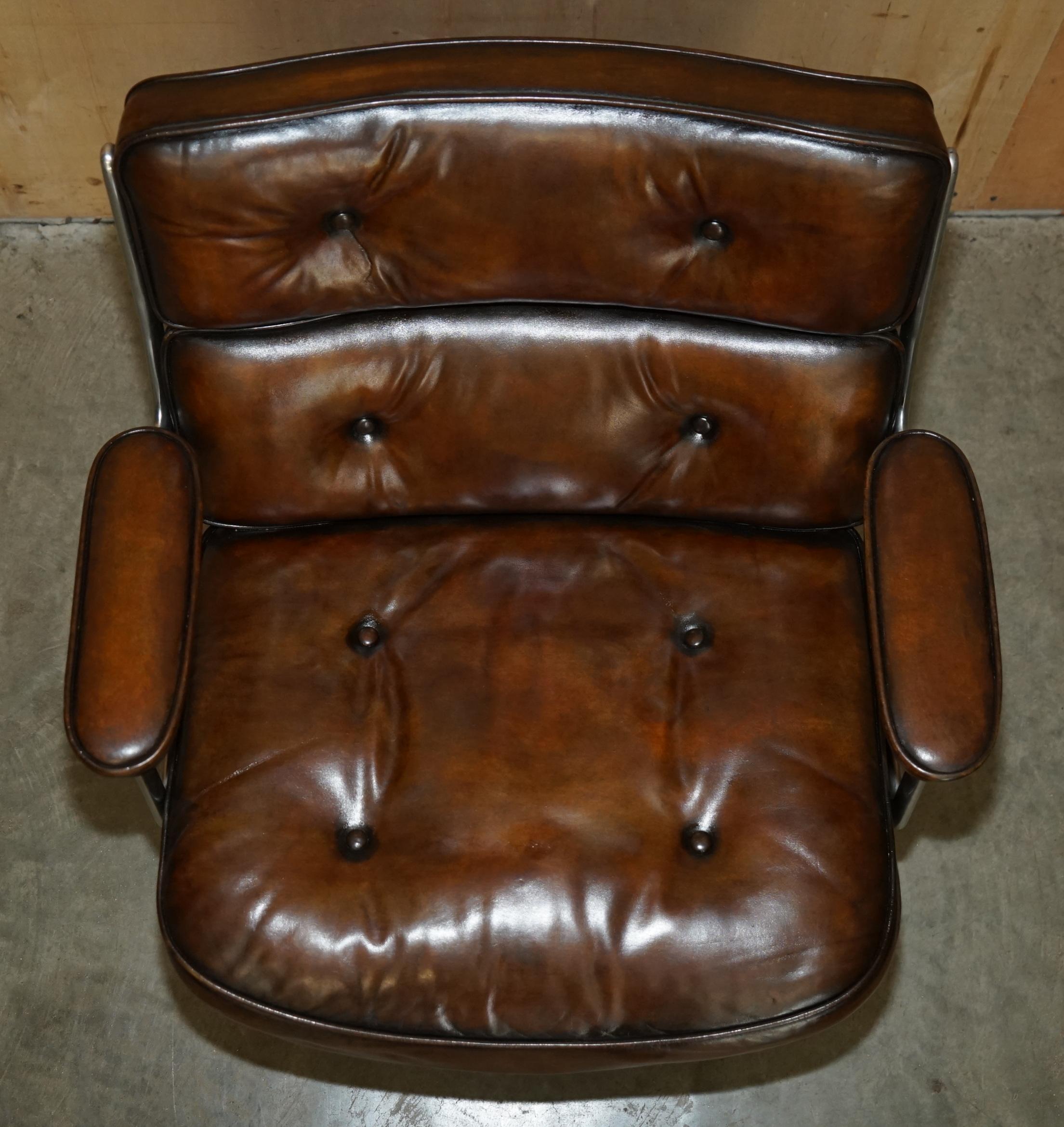 ORIGINAL 1960-1968 HERMAN MILLER 675 EAMES TiME LIFE LOBBY SWIVEL ARMCHAIR ES105 For Sale 2