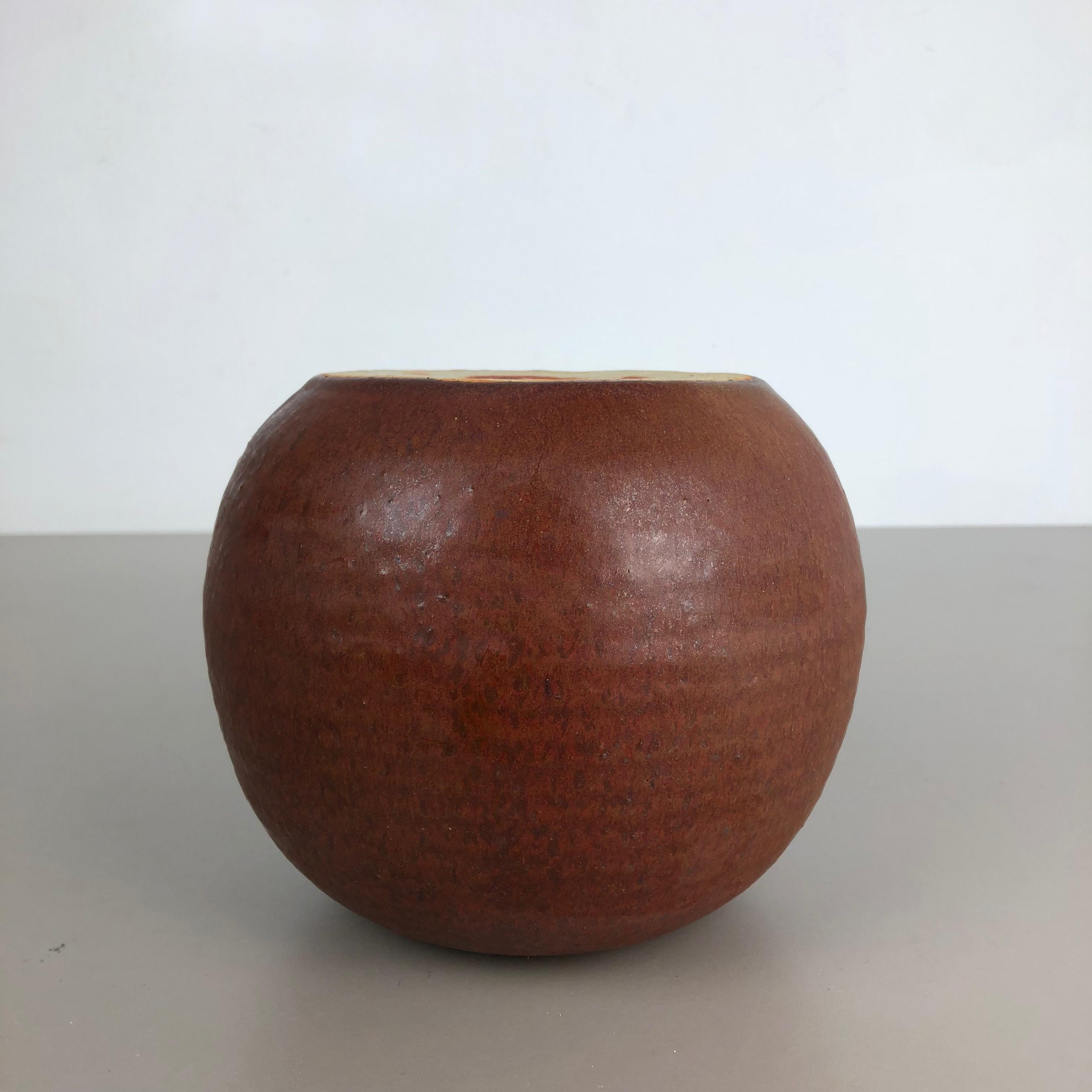 Original 1960 Ceramic Studio Pottery Vase by Piet Knepper for Mobach Netherlands For Sale 6