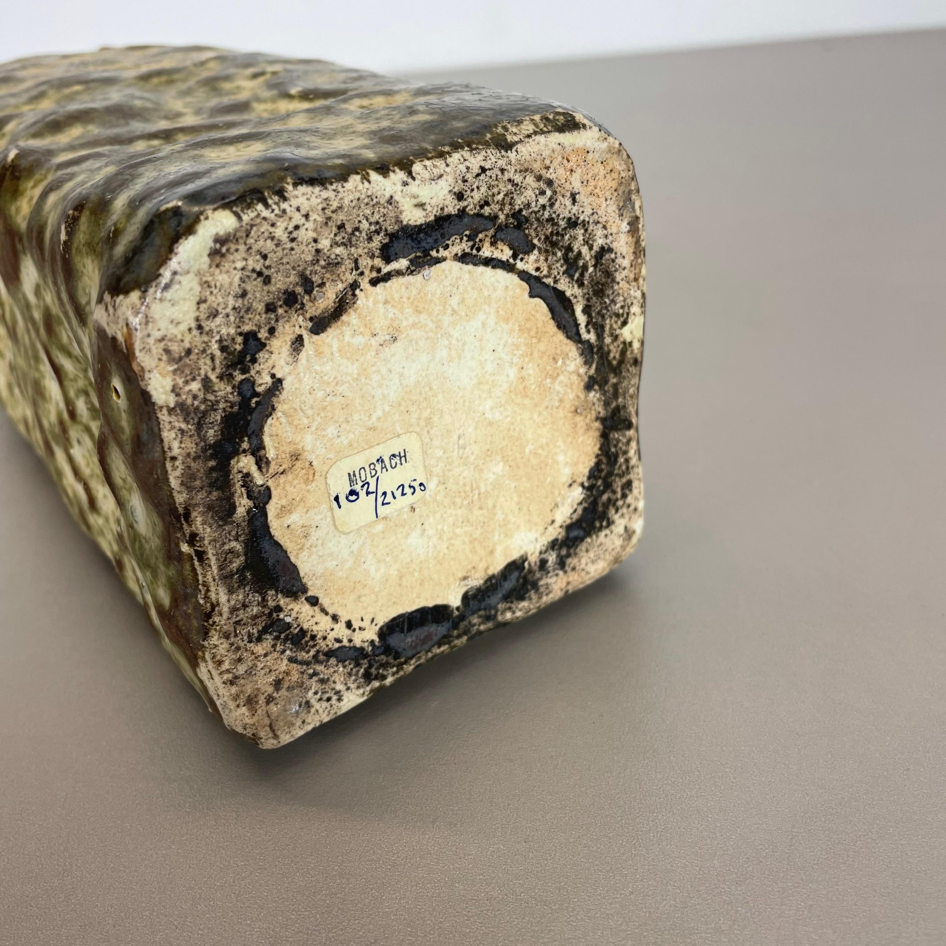 Vaso originale del 1960 in Studio Pottery di Piet Knepper per Mobach Paesi Bassi in vendita 11