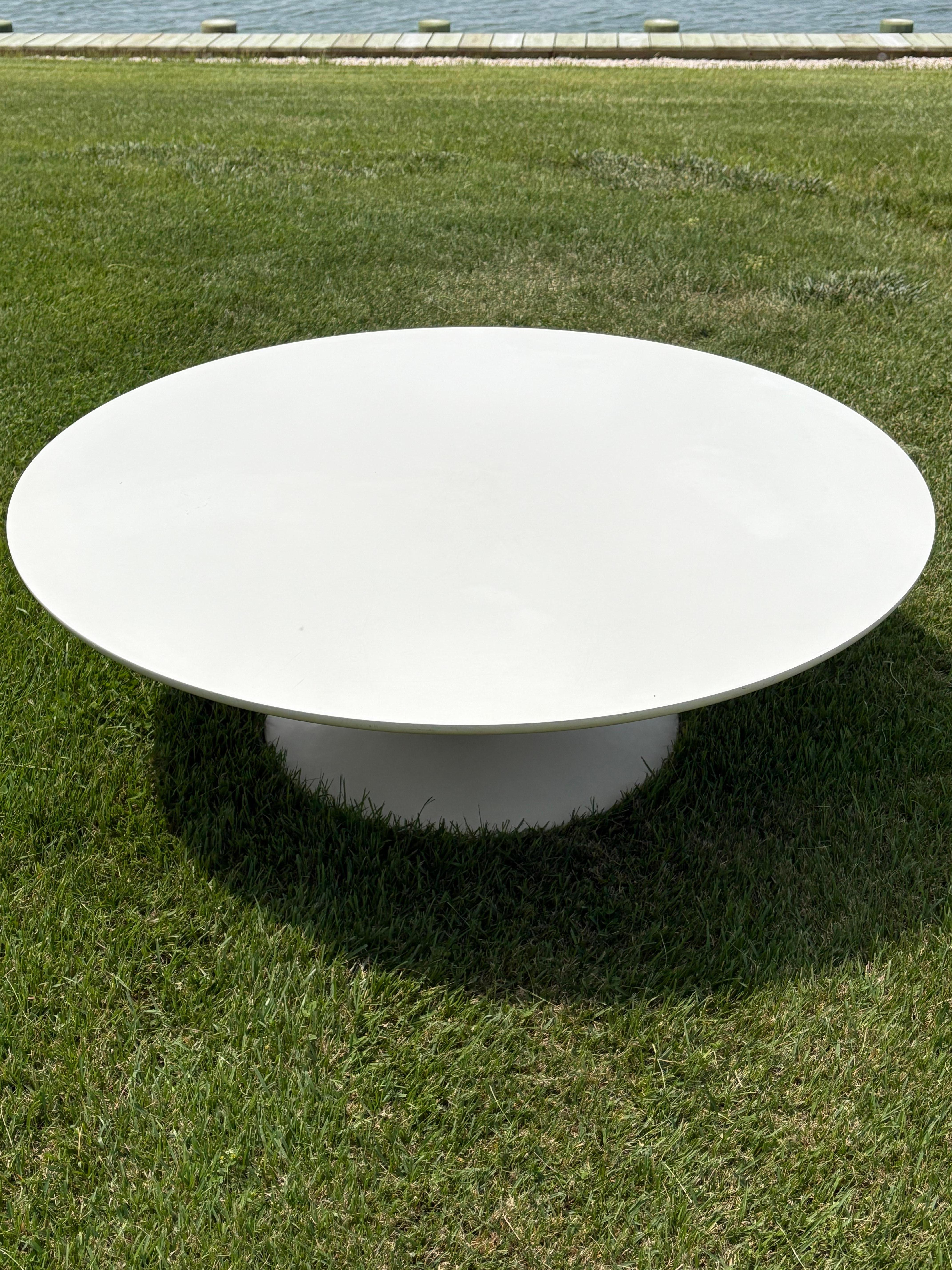 Mesa de centro tulipán redonda blanca de 47 3/4