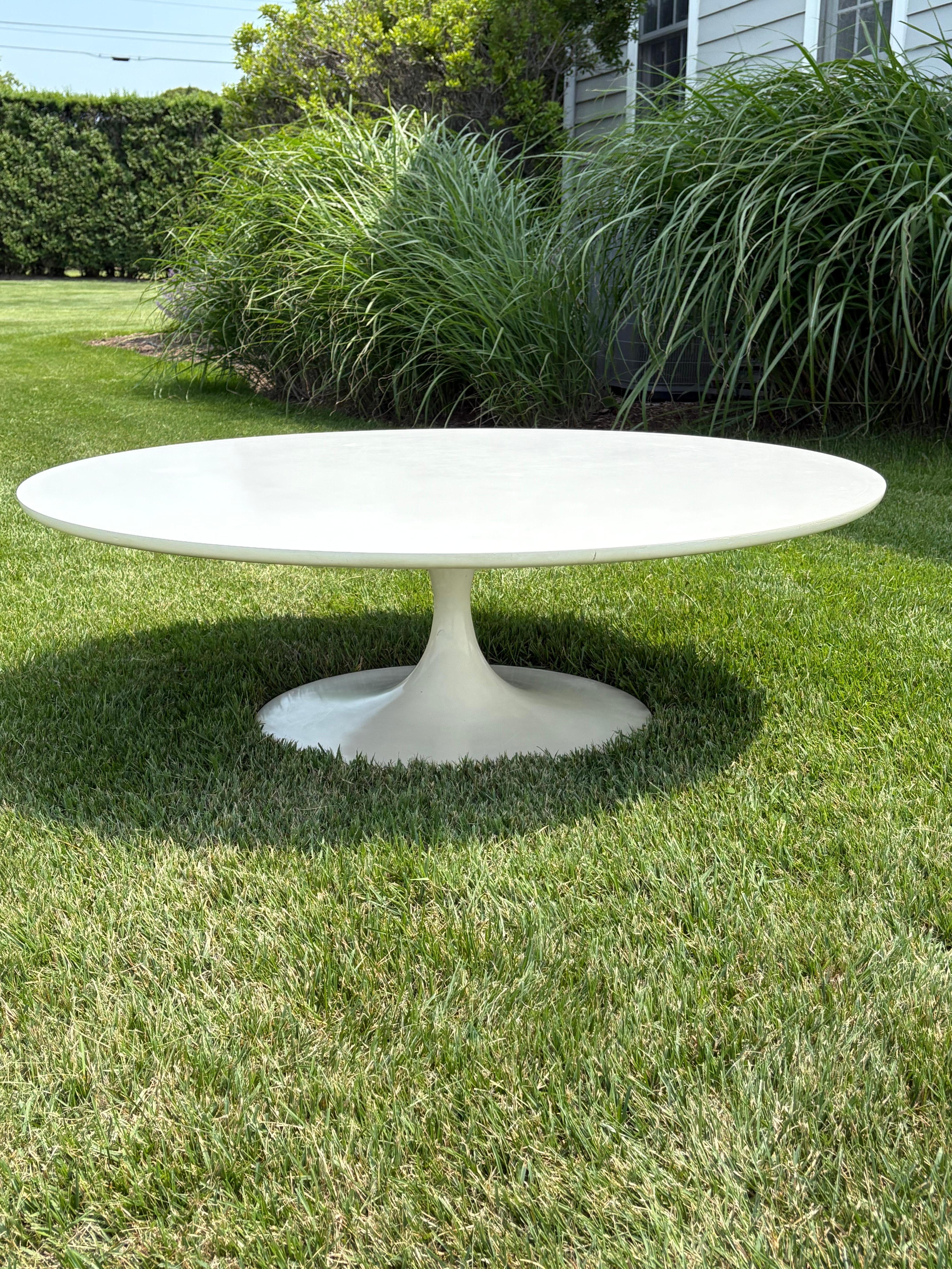 Mesa de centro tulipán redonda blanca de 47 3/4