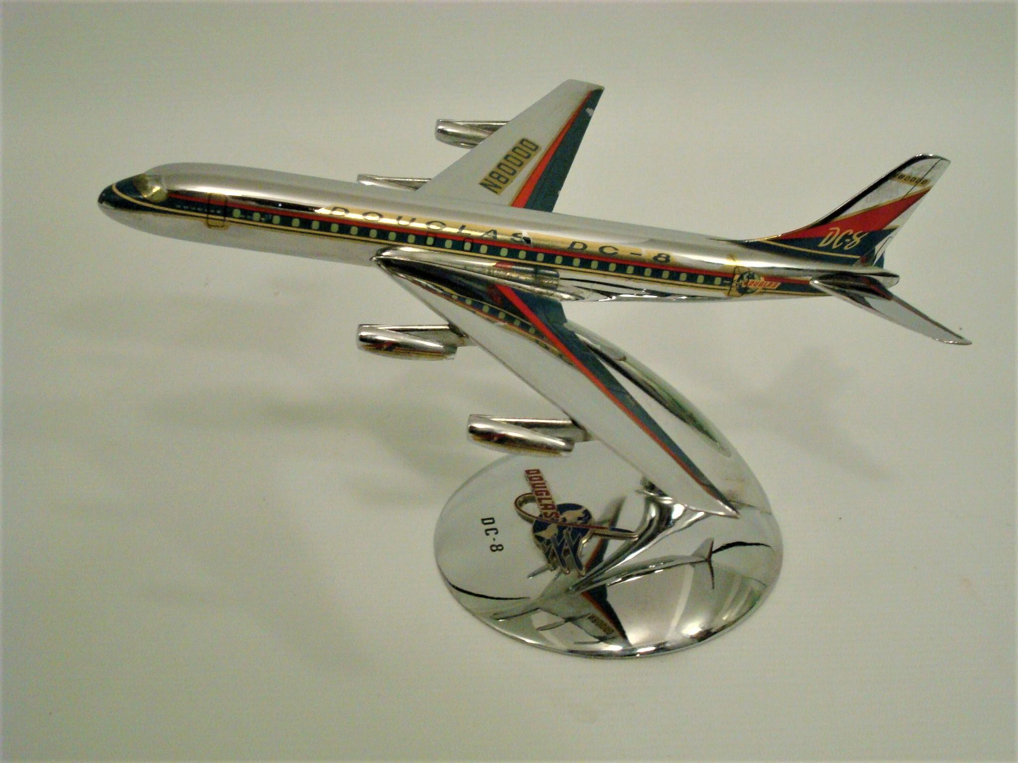 American Original 1960´s McDonnell Douglas DC-8 Desk Model, Mid Century