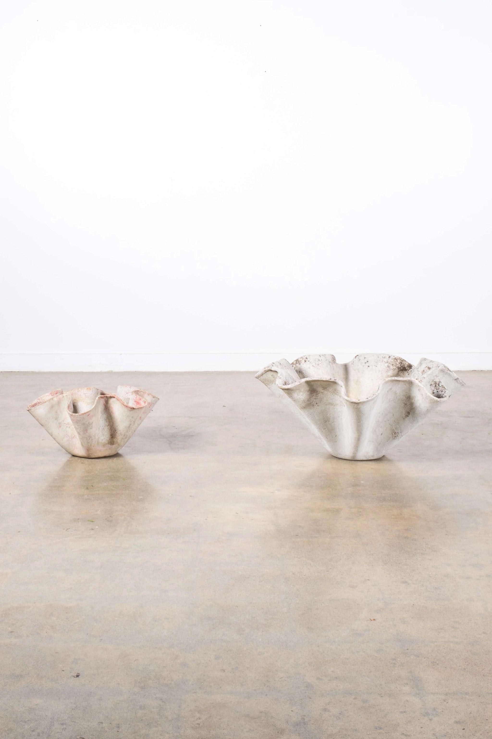 Mid-Century Modern Original 1960s Clamshell Planter by Willy Guhl