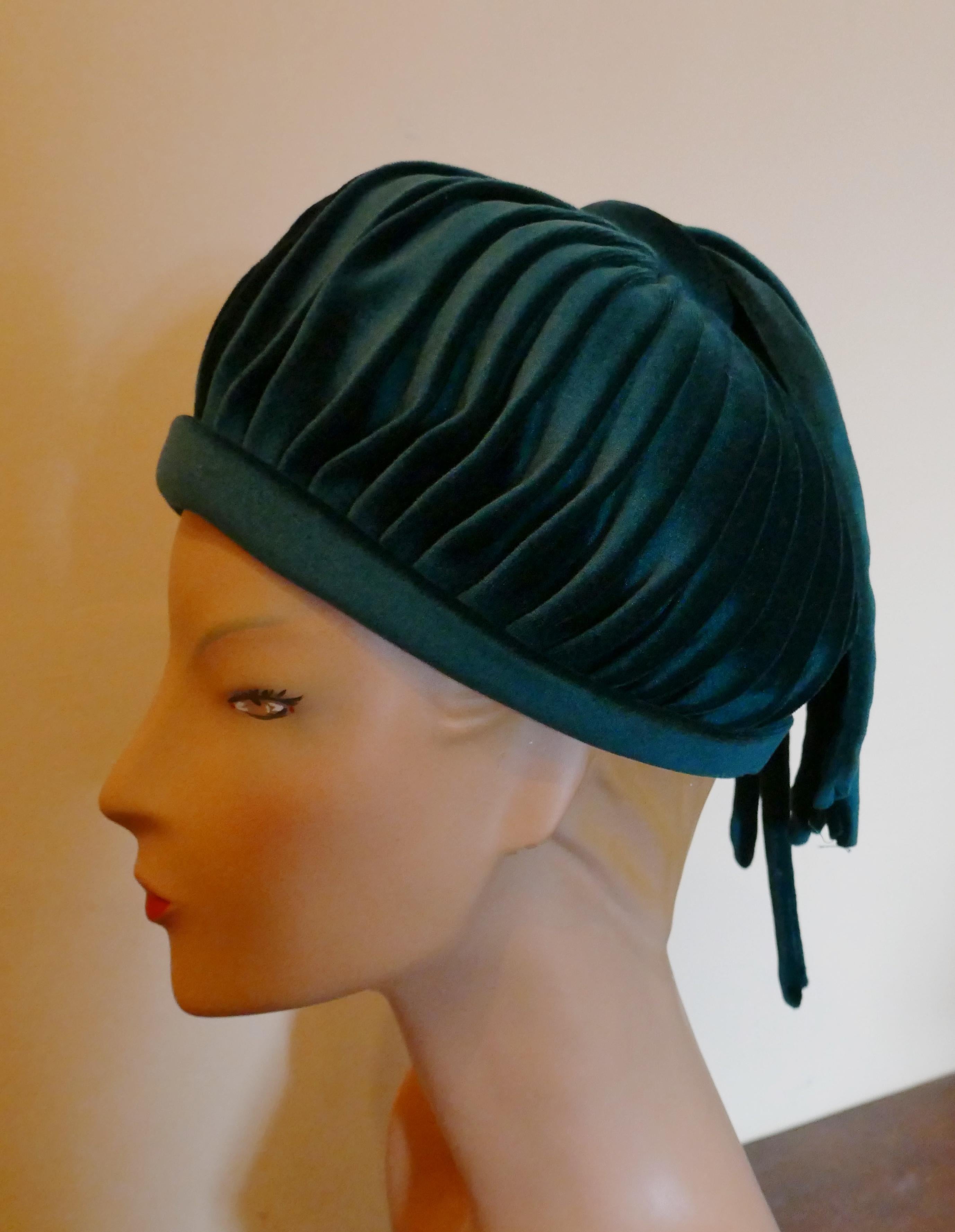 Original 1960s Formal Peacock Blue Velvet Pill Box Hat,  In Good Condition In Chillerton, Isle of Wight