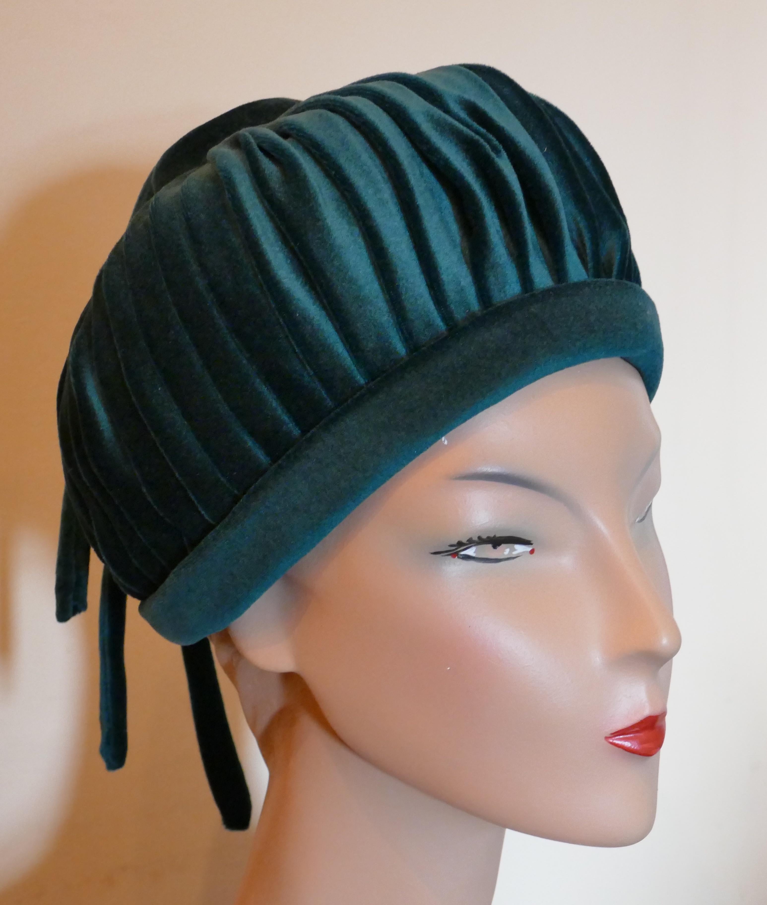 Women's Original 1960s Formal Peacock Blue Velvet Pill Box Hat, 
