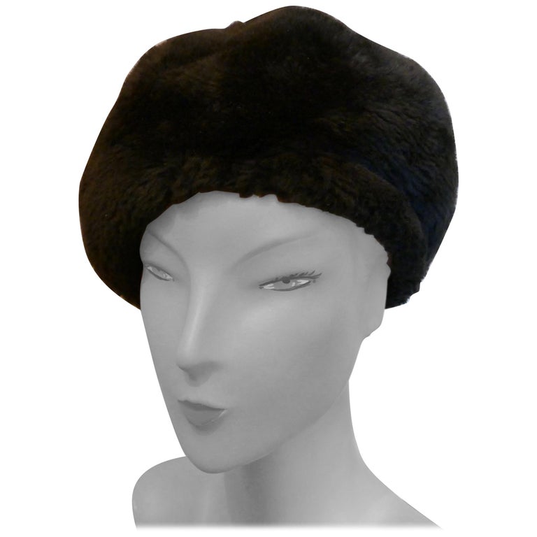 Original 1960s Fun Fur Beret Hat By Debenhams, Satin Lined For Sale at