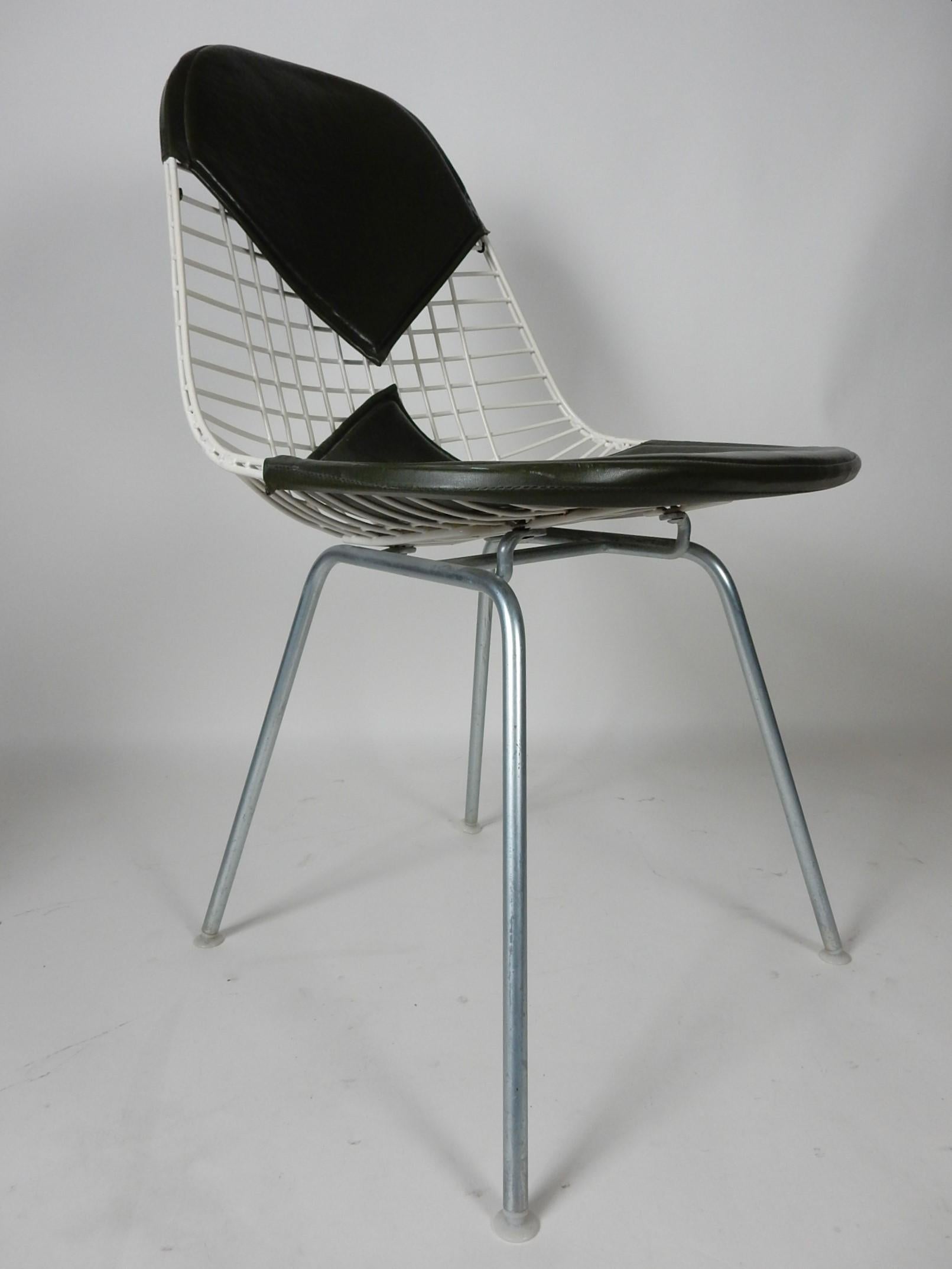 Aluminum Original 1960's Herman Miller Charles & Ray Eames Bikini Wire Chairs set of 4 For Sale