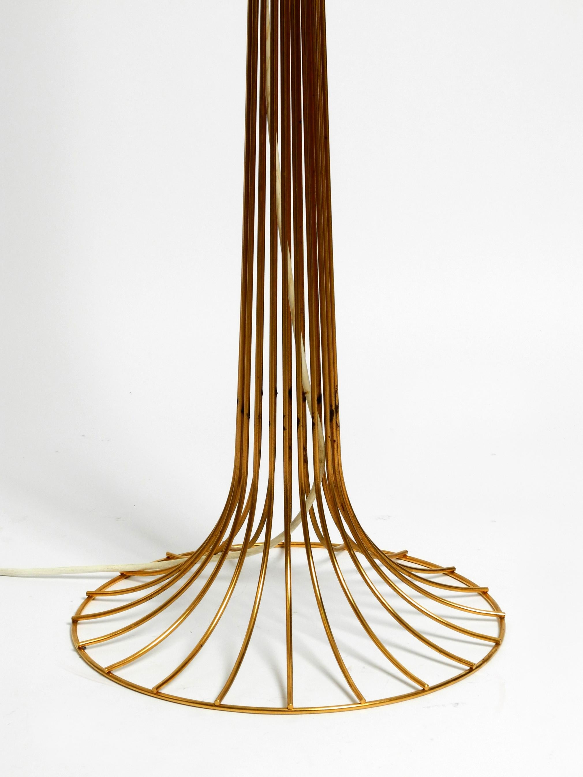 Original 1960s large metal wire floor lamp with wild silk shade anodized in gold For Sale 8