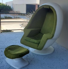 Original 1960s Lee West "LEE MUSIC CHAMBER" Stereo Chair With Built-In Speakers
