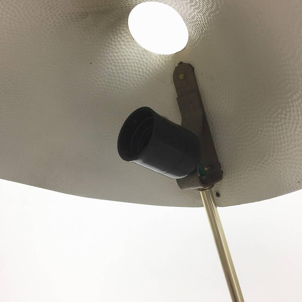 Lampe de bureau moderniste d'origine des années 1960 avec base en granit fabriquée en Italie en vente 3