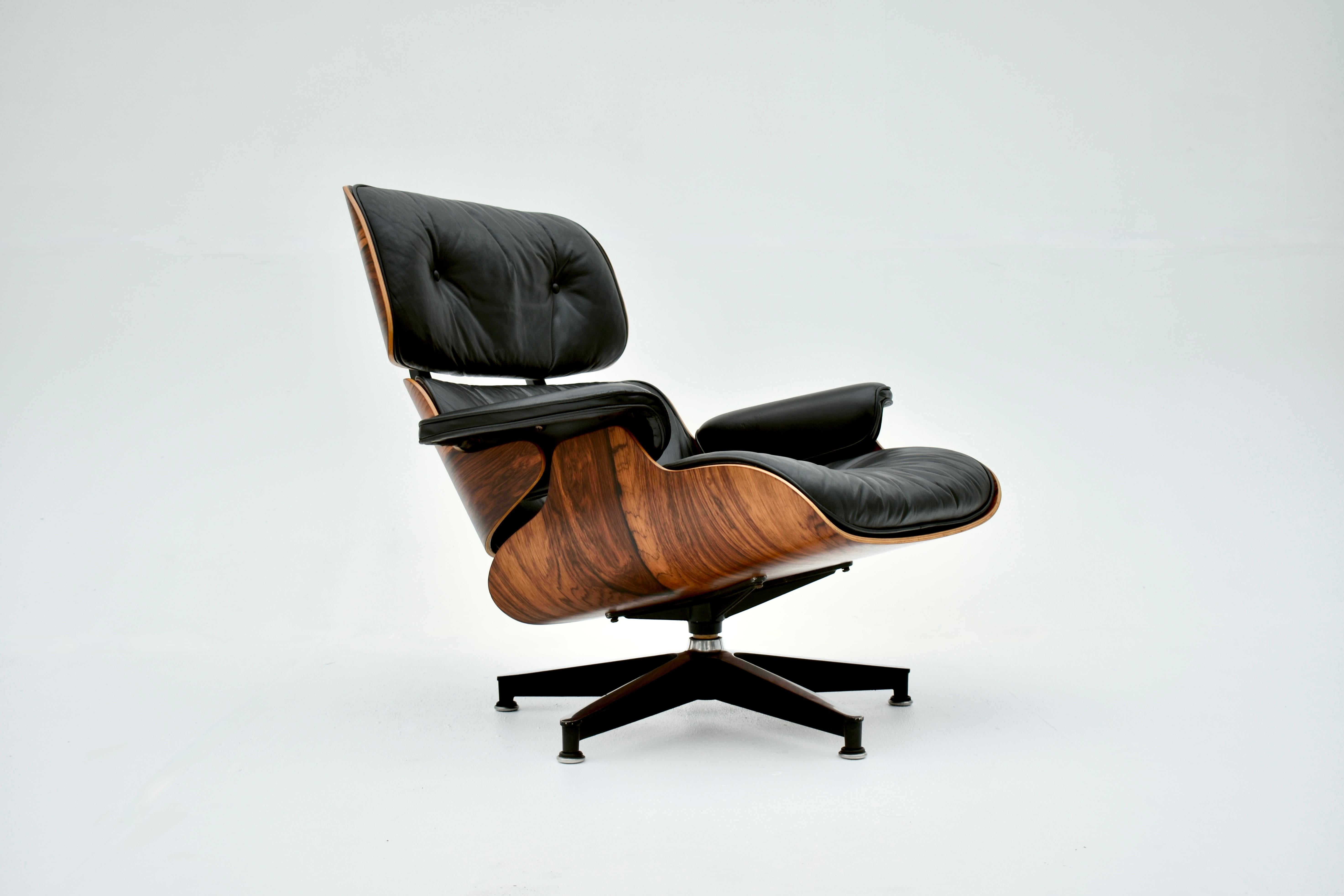 Original 1960's Production Eames Lounge Chair For Herman Miller 3