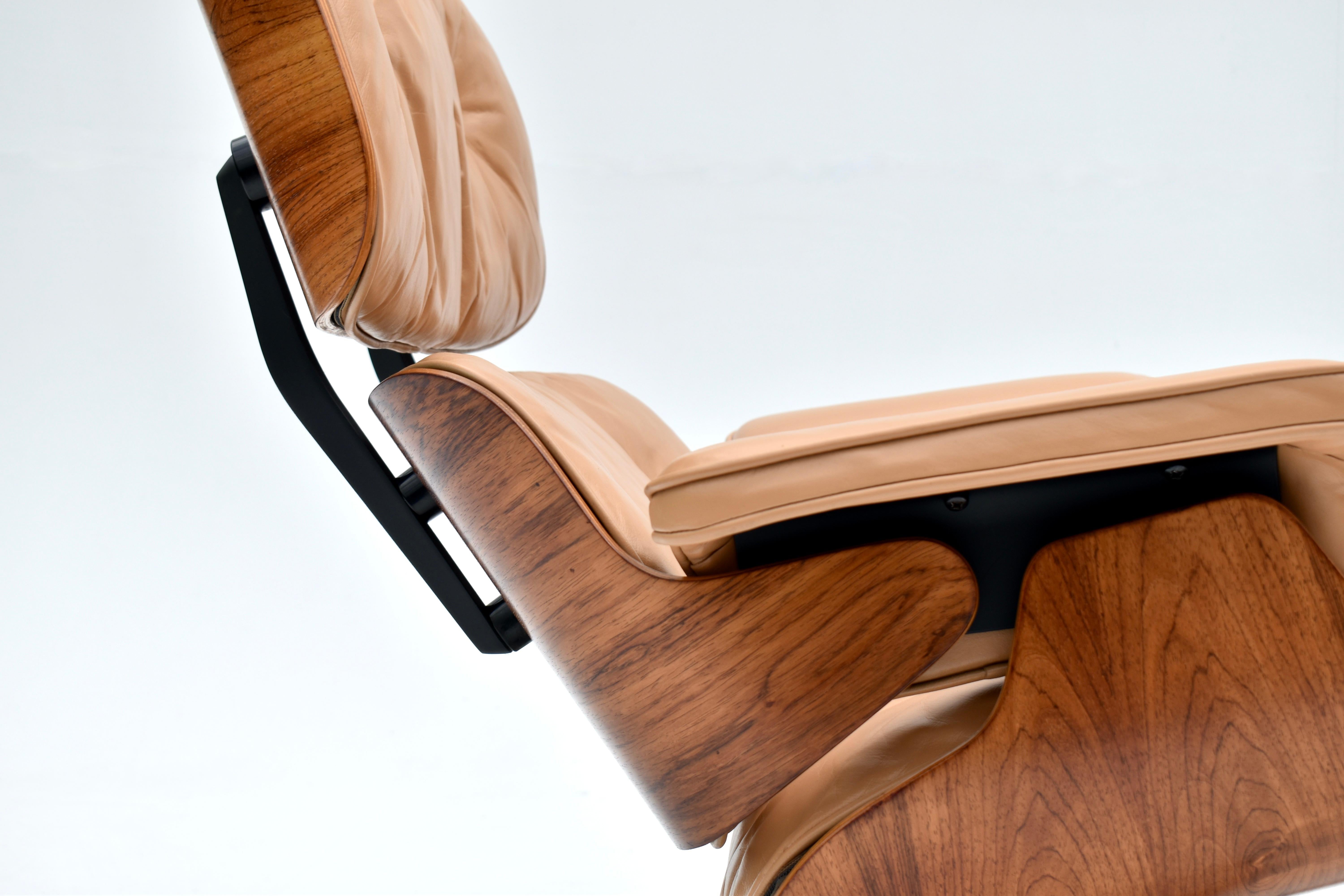 Sedia da salotto Eames originale di produzione anni '60 per Herman Miller in vendita 3