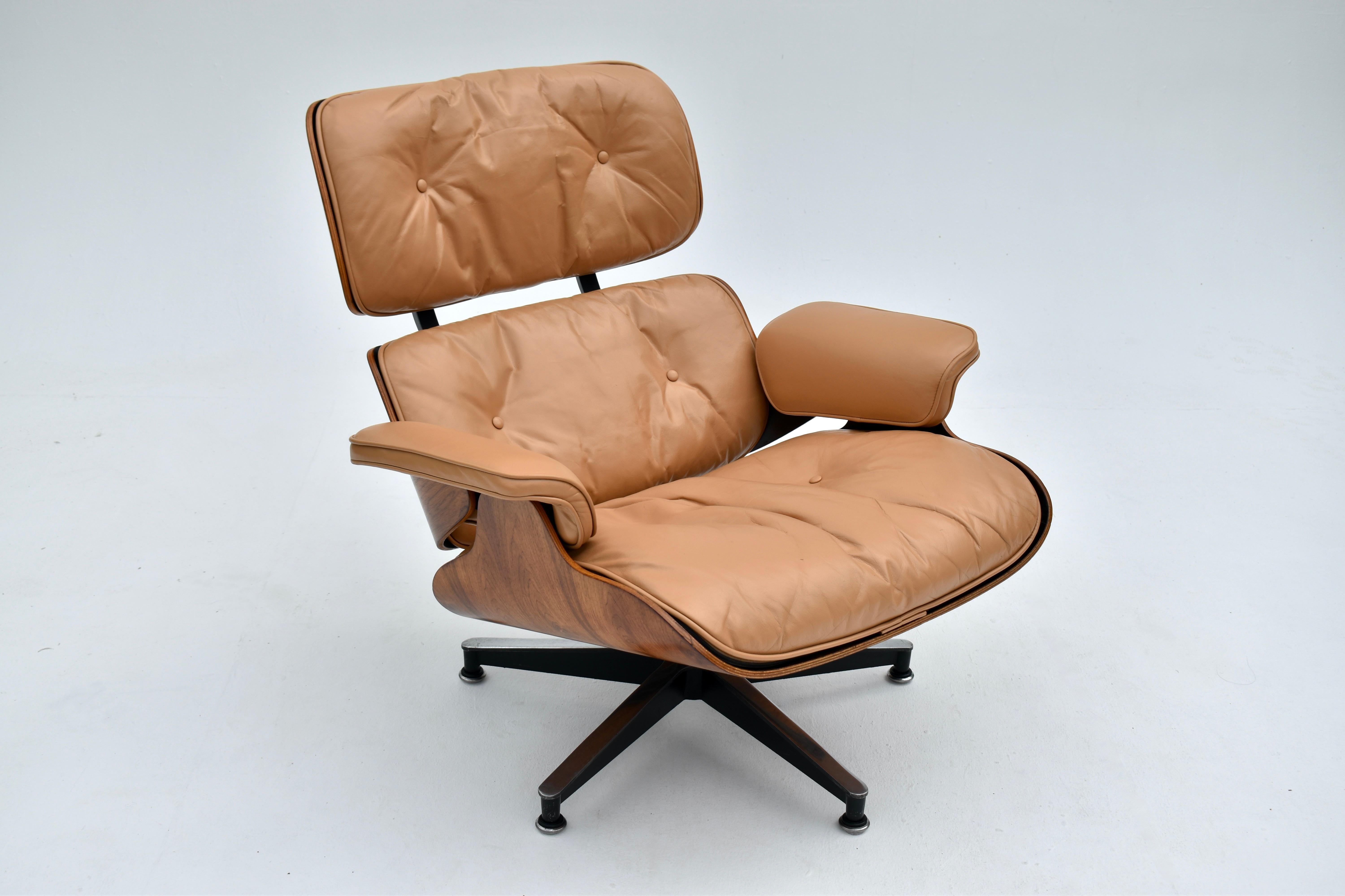 Sedia da salotto Eames originale di produzione anni '60 per Herman Miller in vendita 4