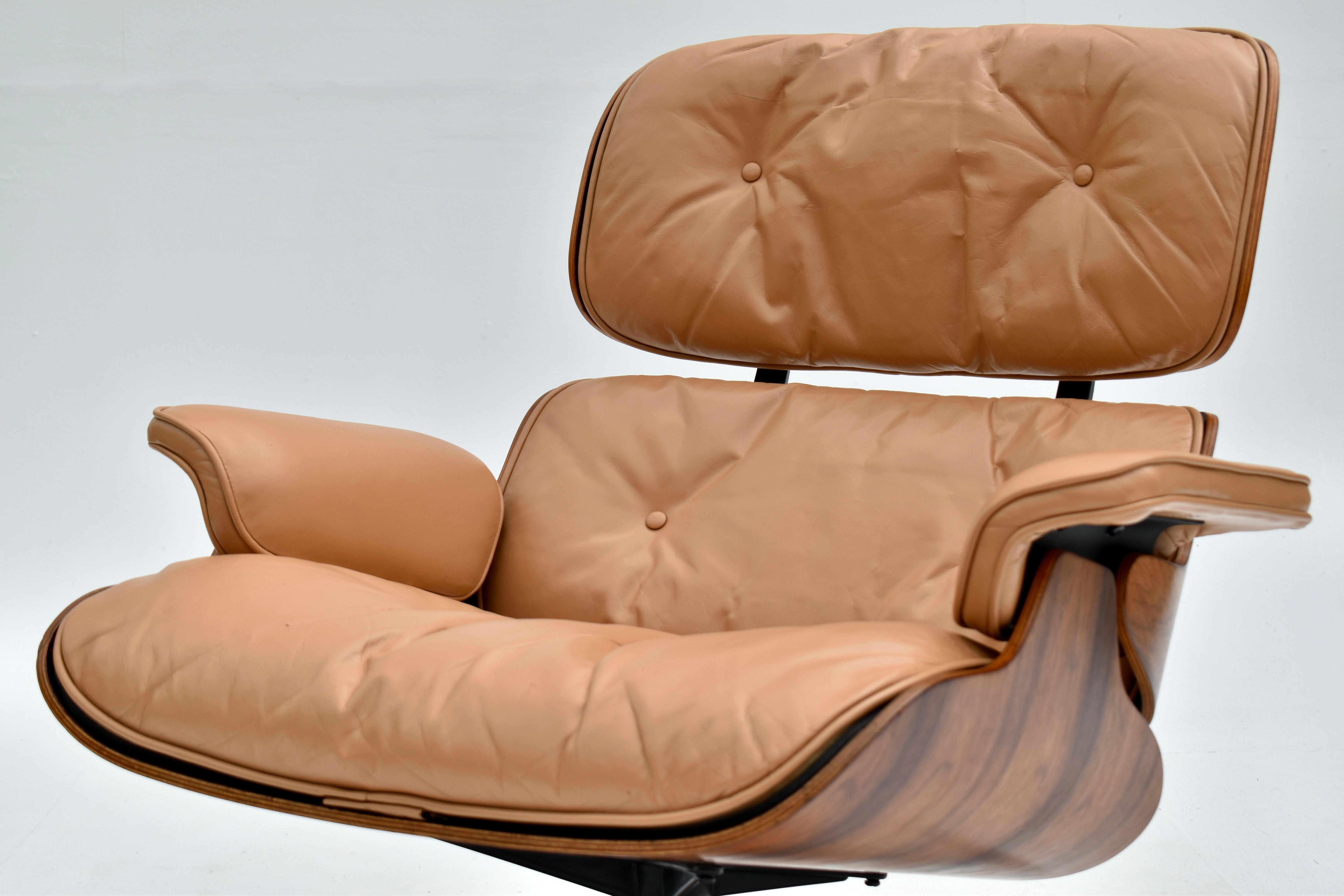Sedia da salotto Eames originale di produzione anni '60 per Herman Miller in vendita 7