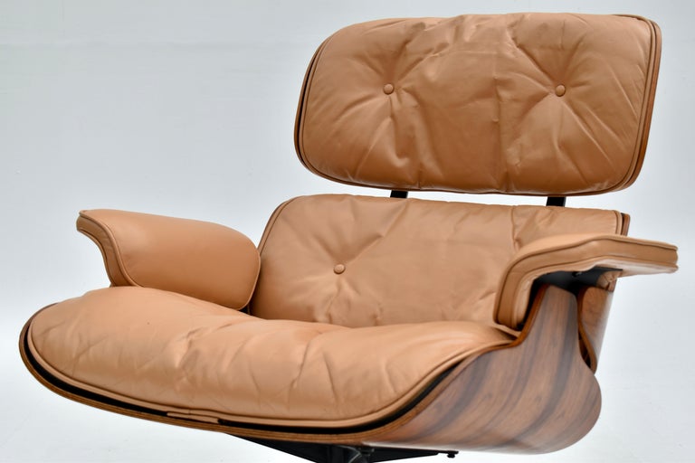 Original 1960s Production Eames Lounge Chair For Herman
