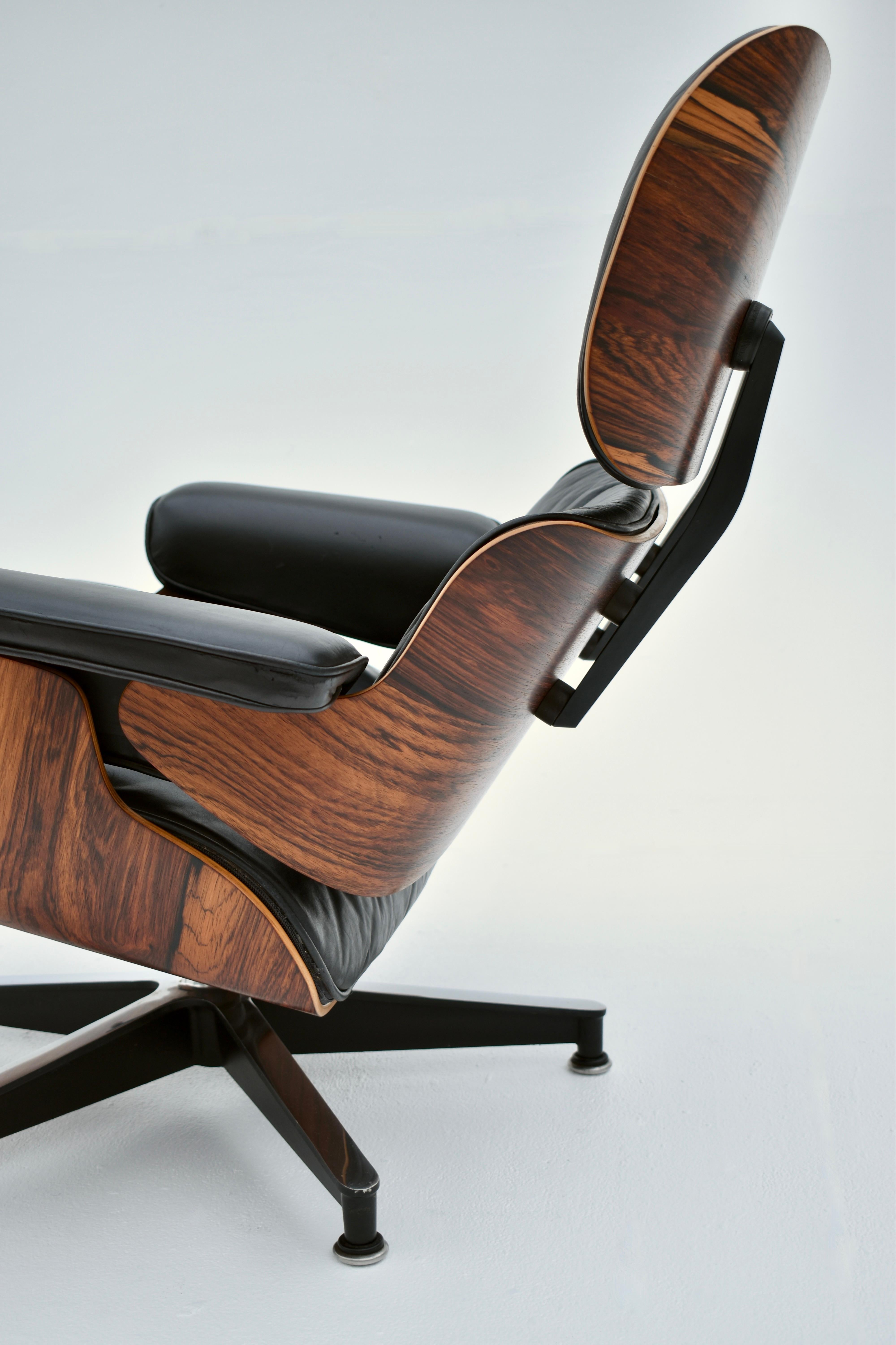 British Original 1960's Production Eames Lounge Chair For Herman Miller