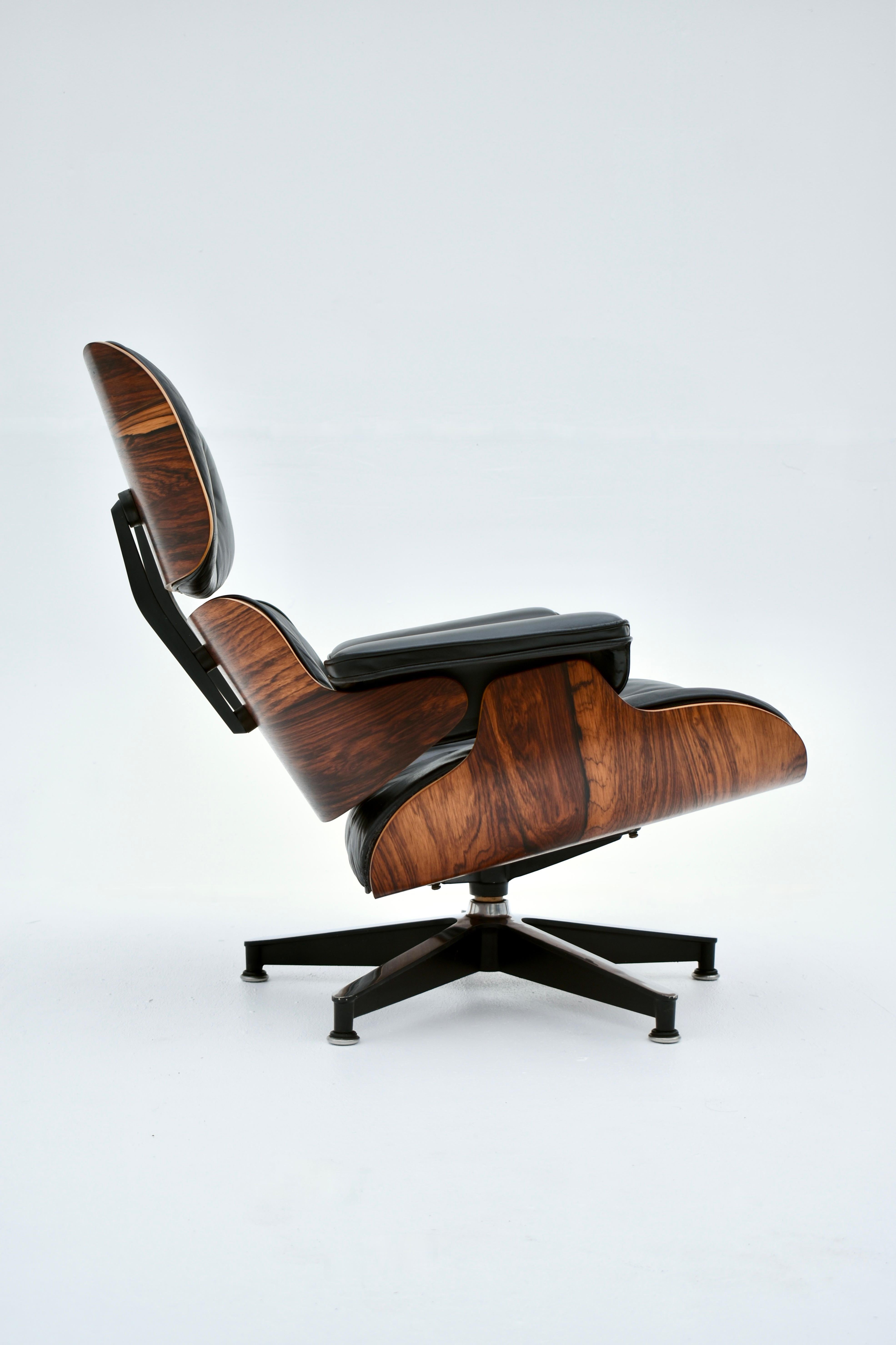 Original 1960's Production Eames Lounge Chair For Herman Miller 2