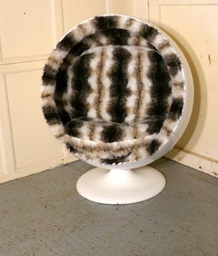 Original 1960's Retro Egg Pod Chair for a Child