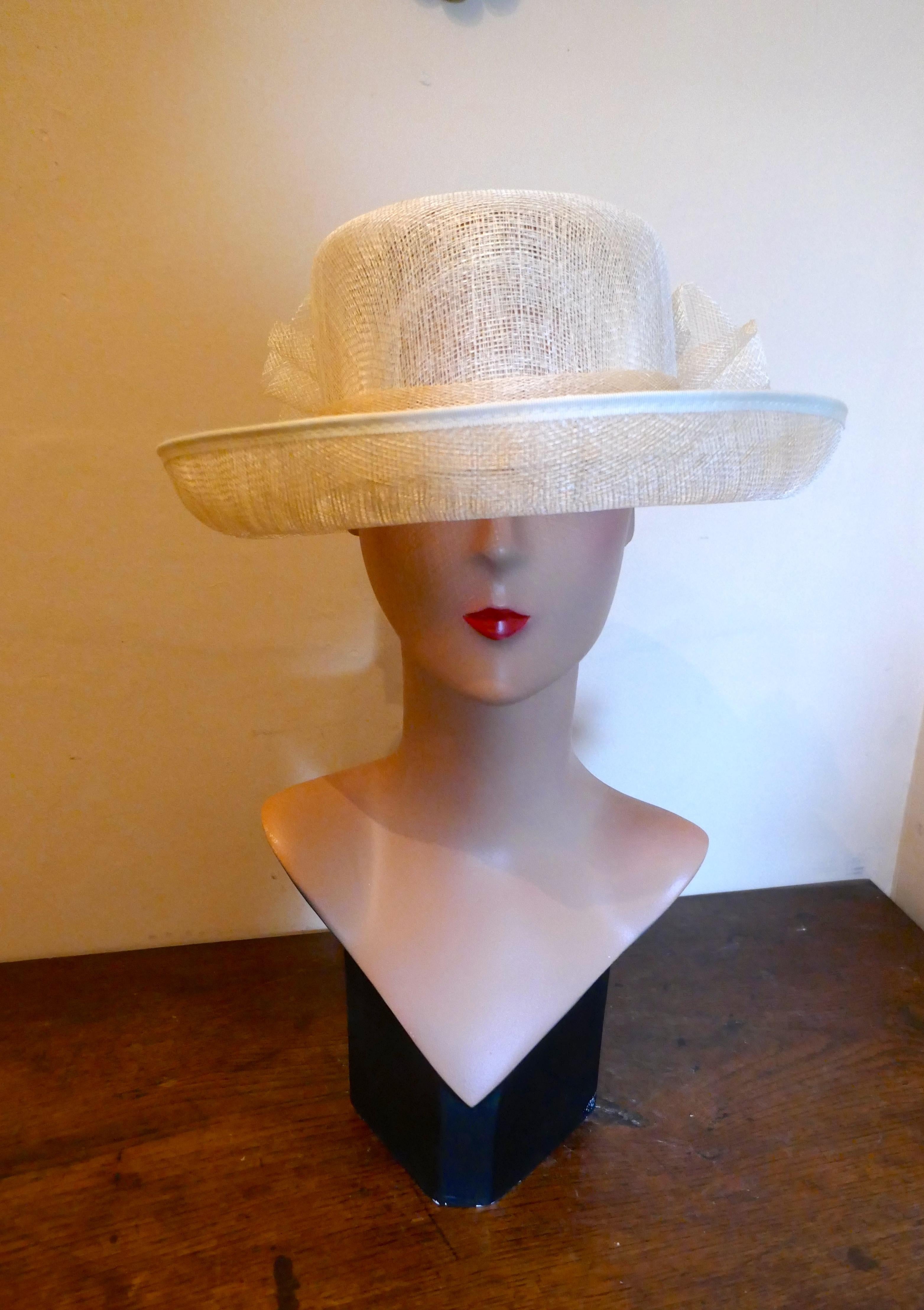 Original 1960s Straw Style Hat, Wimbledon, Garden Party  In Good Condition In Chillerton, Isle of Wight