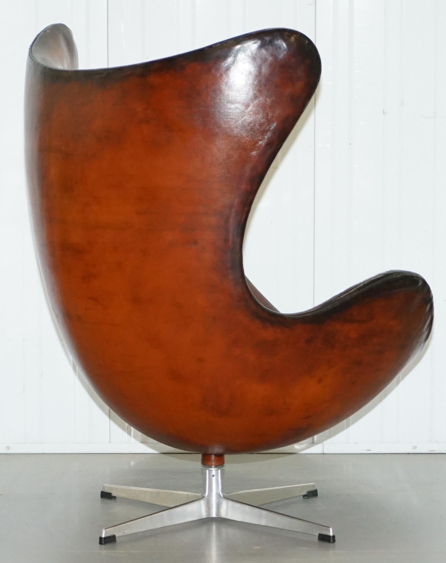 Original 1963 Fritz Hansen Egg Chair Model Number 3316 Hand Dyed Brown Leather 6