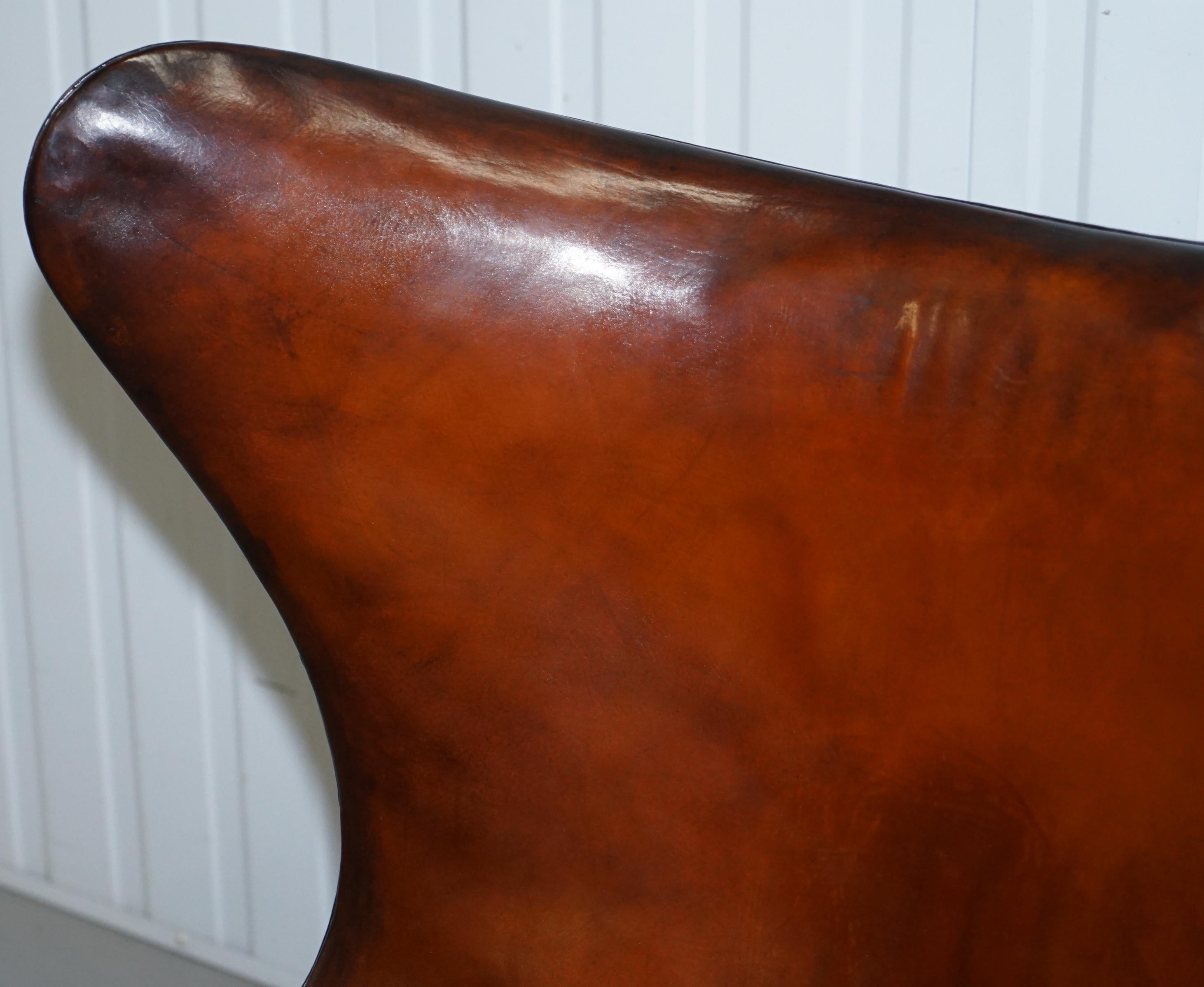 Original 1963 Fritz Hansen Egg Chair Numéro de modèle 3316 Cuir brun teint à la main 3