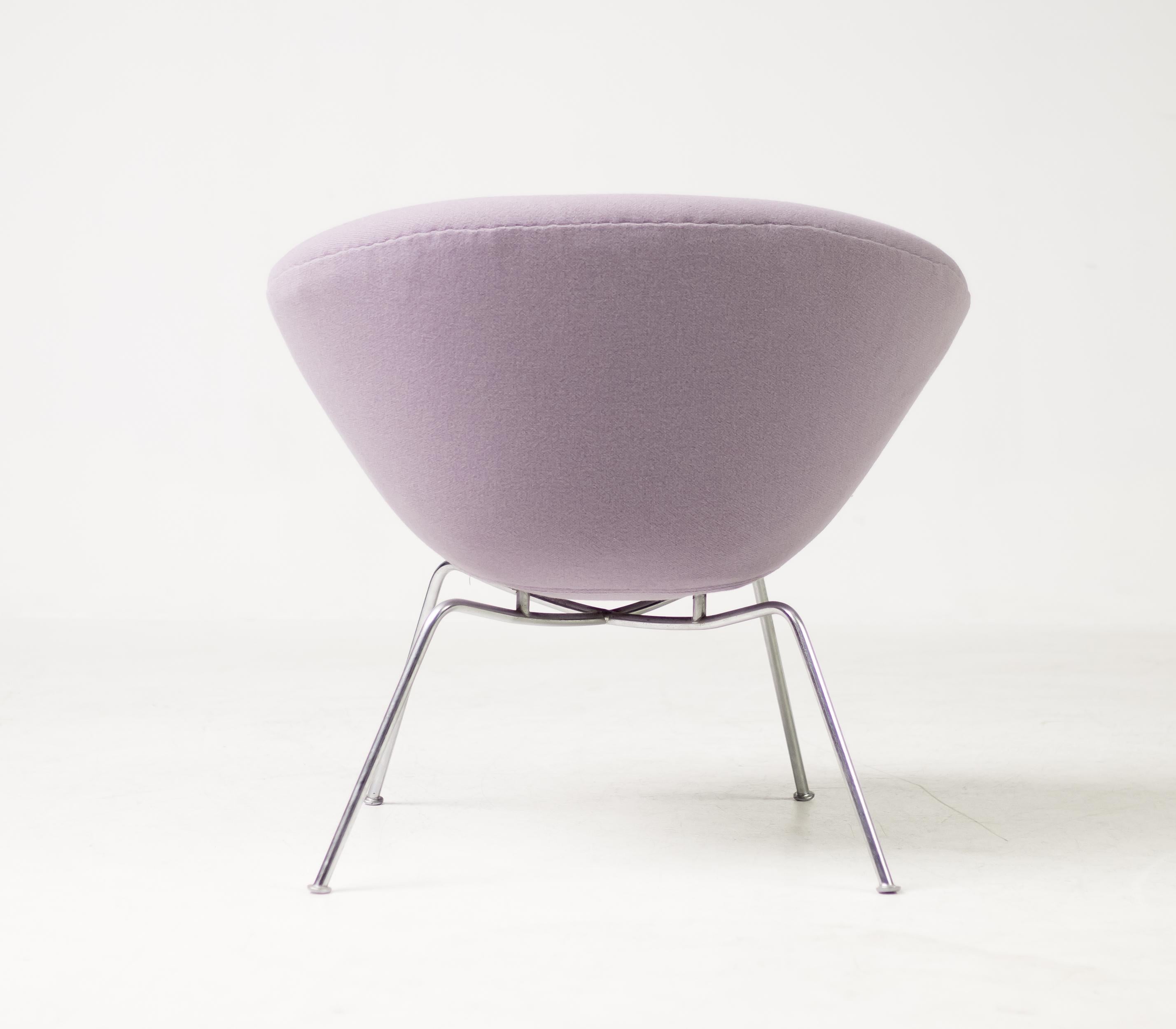 Steel Original 1965 Arne Jacobsen 3318 Pot Chair For Sale