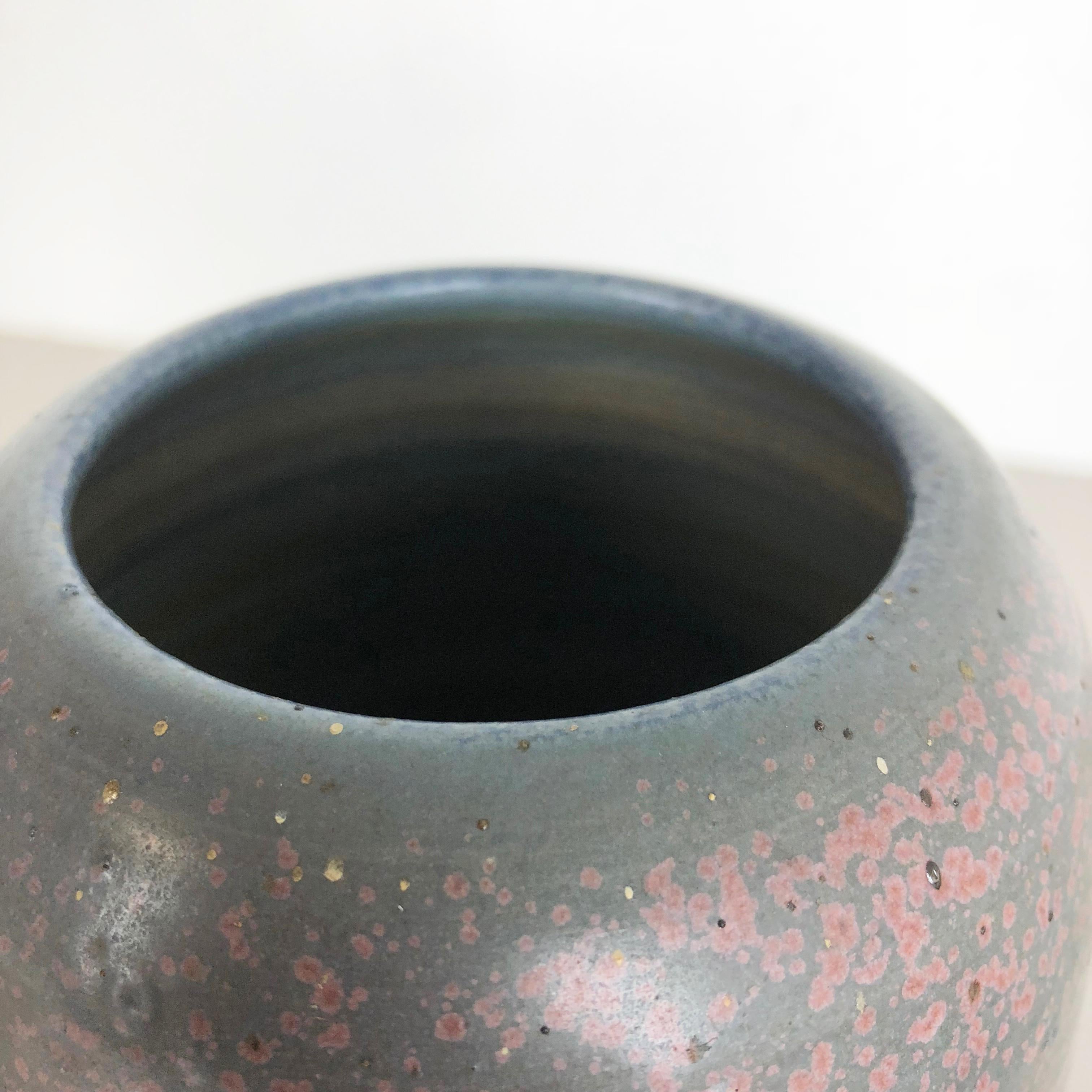 Original 1970 Ceramic Studio Pottery Vase by Piet Knepper for Mobach Netherlands For Sale 4