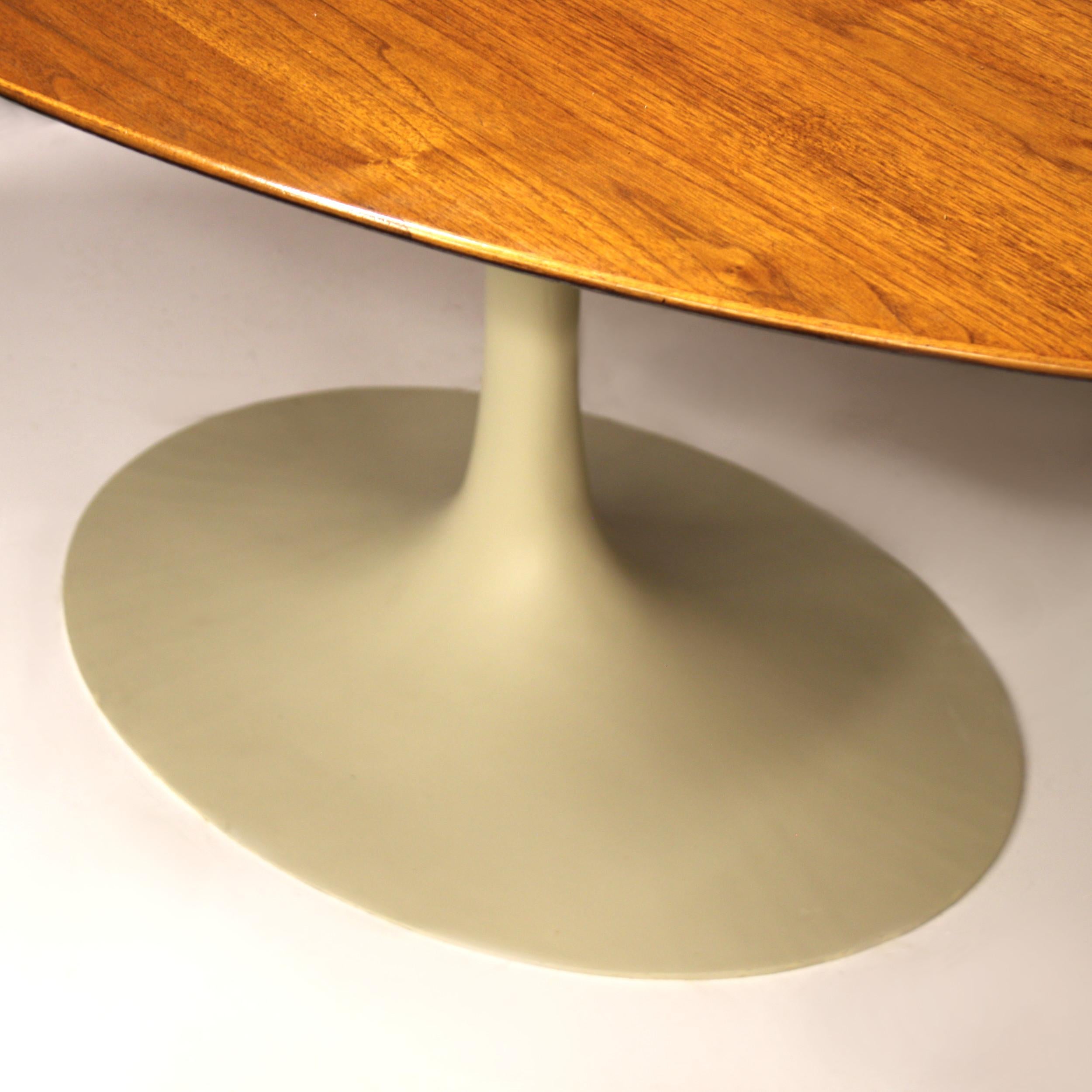 Cast Original 1970 Oval Walnut Top Tulip Dining Table by Eero Saarinen for Knoll