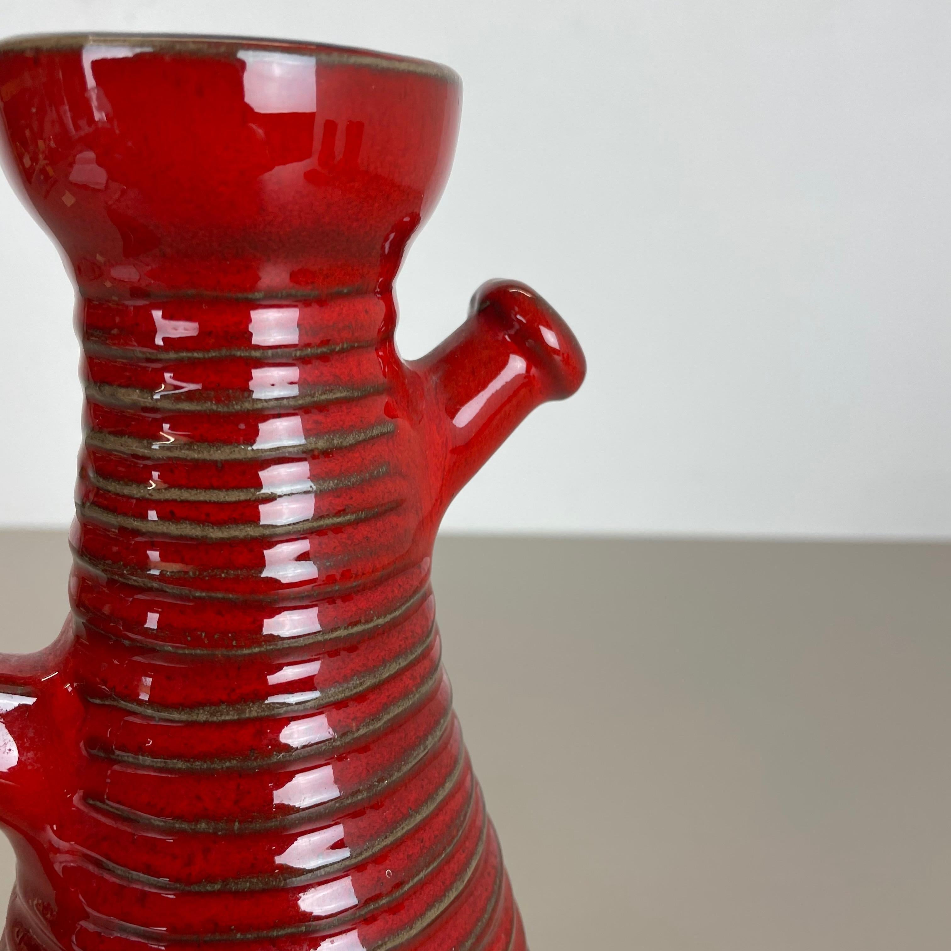 Vaso in ceramica Studio Pottery rosso originale del 1970 di Marei Ceramics, Germania in vendita 7