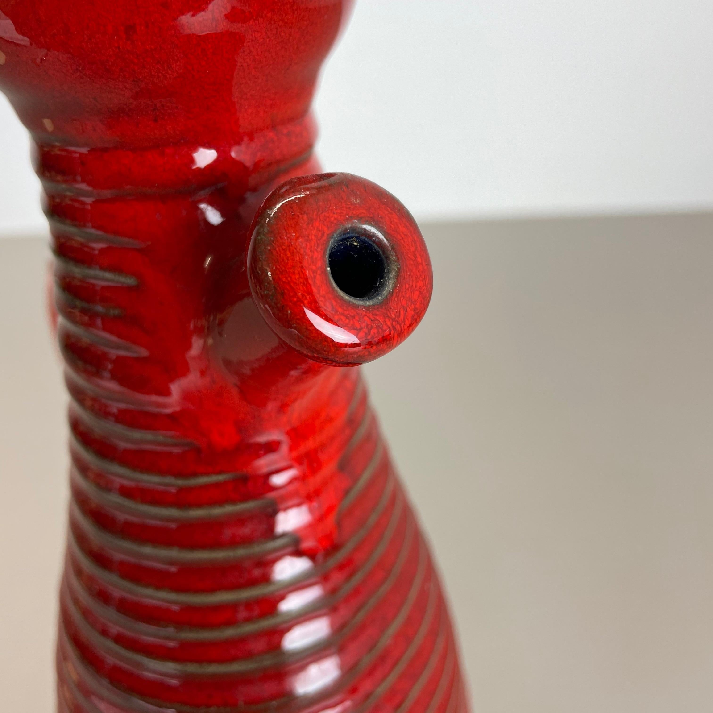 Vase original en céramique rouge de l'atelier de poterie de Marei Ceramics, Allemagne, 1970 en vente 8