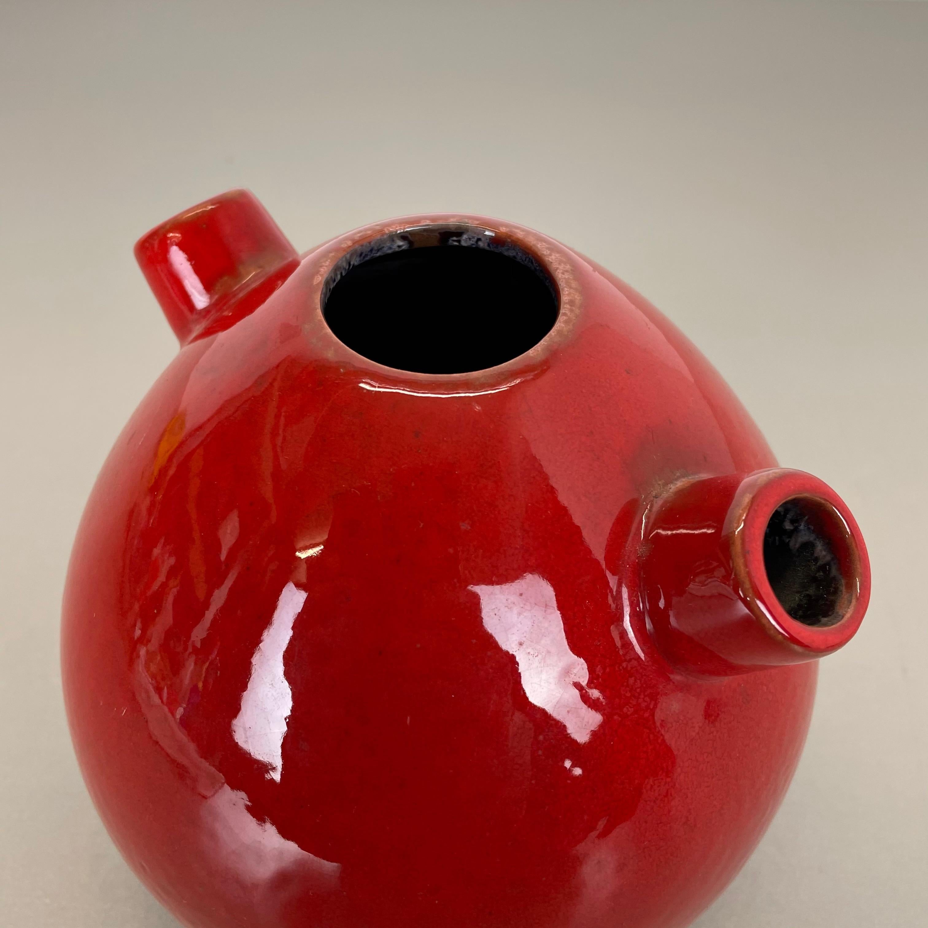 Original 1970 Red Ceramic Studio Pottery Vase by Marei Ceramics, Germany For Sale 2