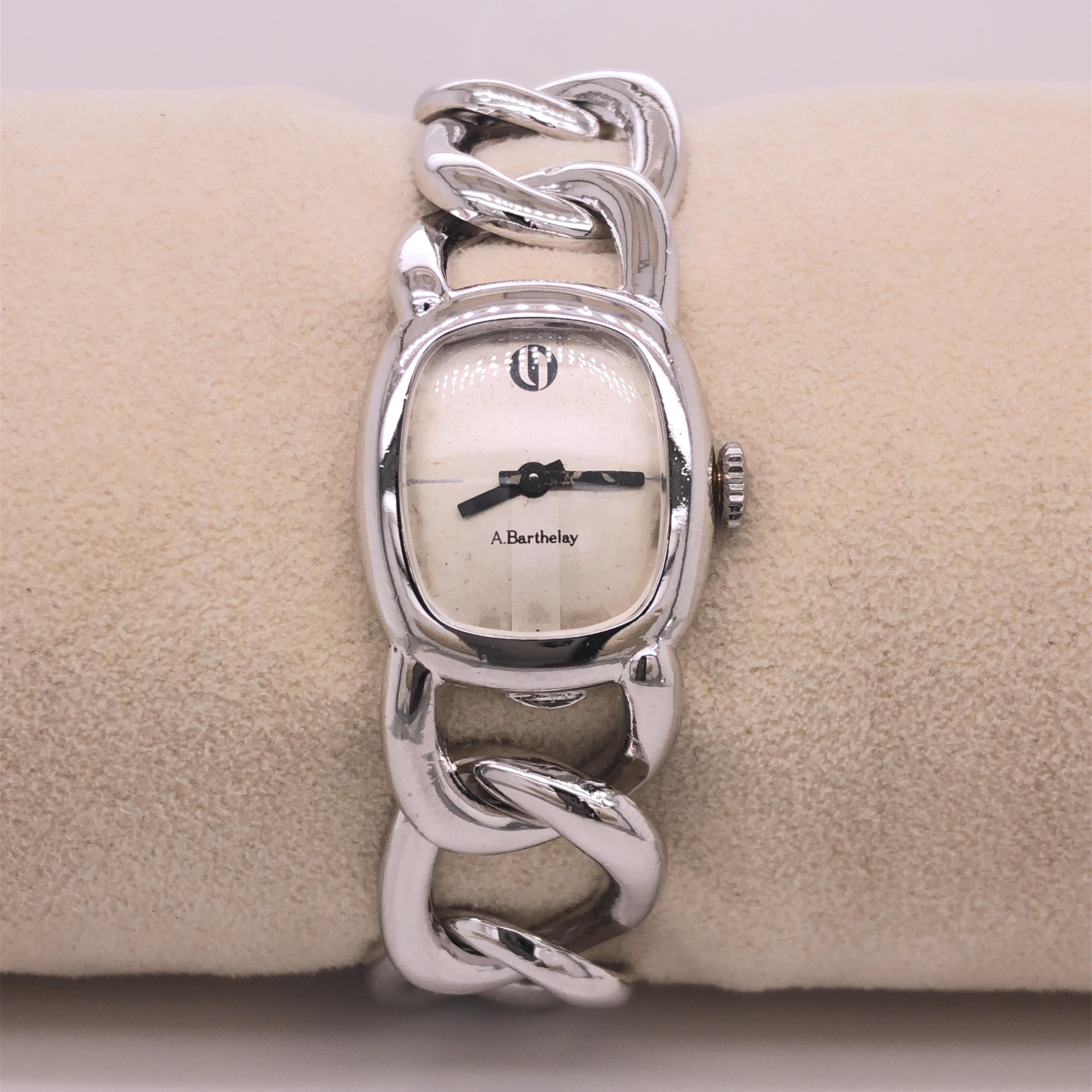 Original 1970's, Exquisite Alexis Barthelay Armbanduhr, ein ikonisches Stück, das sich durch ein elegantes, einzigartiges, absolut schickes und dennoch zeitloses Design auszeichnet, Uhrengehäuse und Kettenarmband sind handgeschweißt: dieses Stück