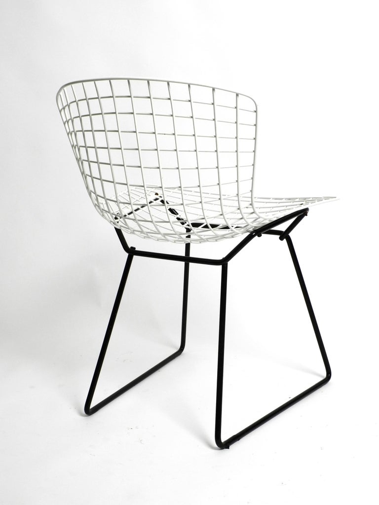 Original 1970s Bertoia Wire Chair by Knoll International in Black and White For Sale at 1stDibs