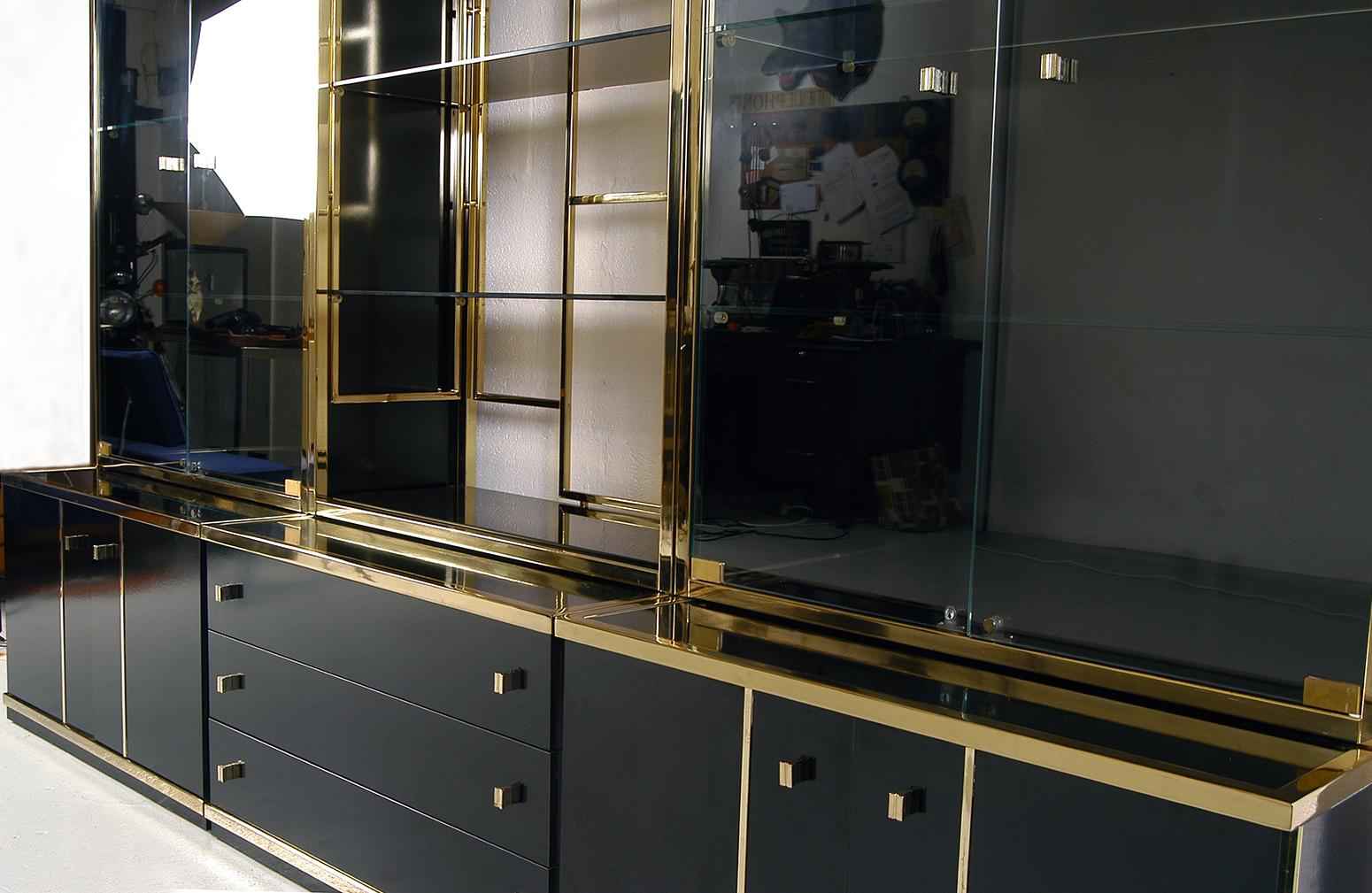 Original 1970s Italian Brass and Black Gloss Wall System Cabinets by Renato Zevi In Good Condition In Sherborne, Dorset