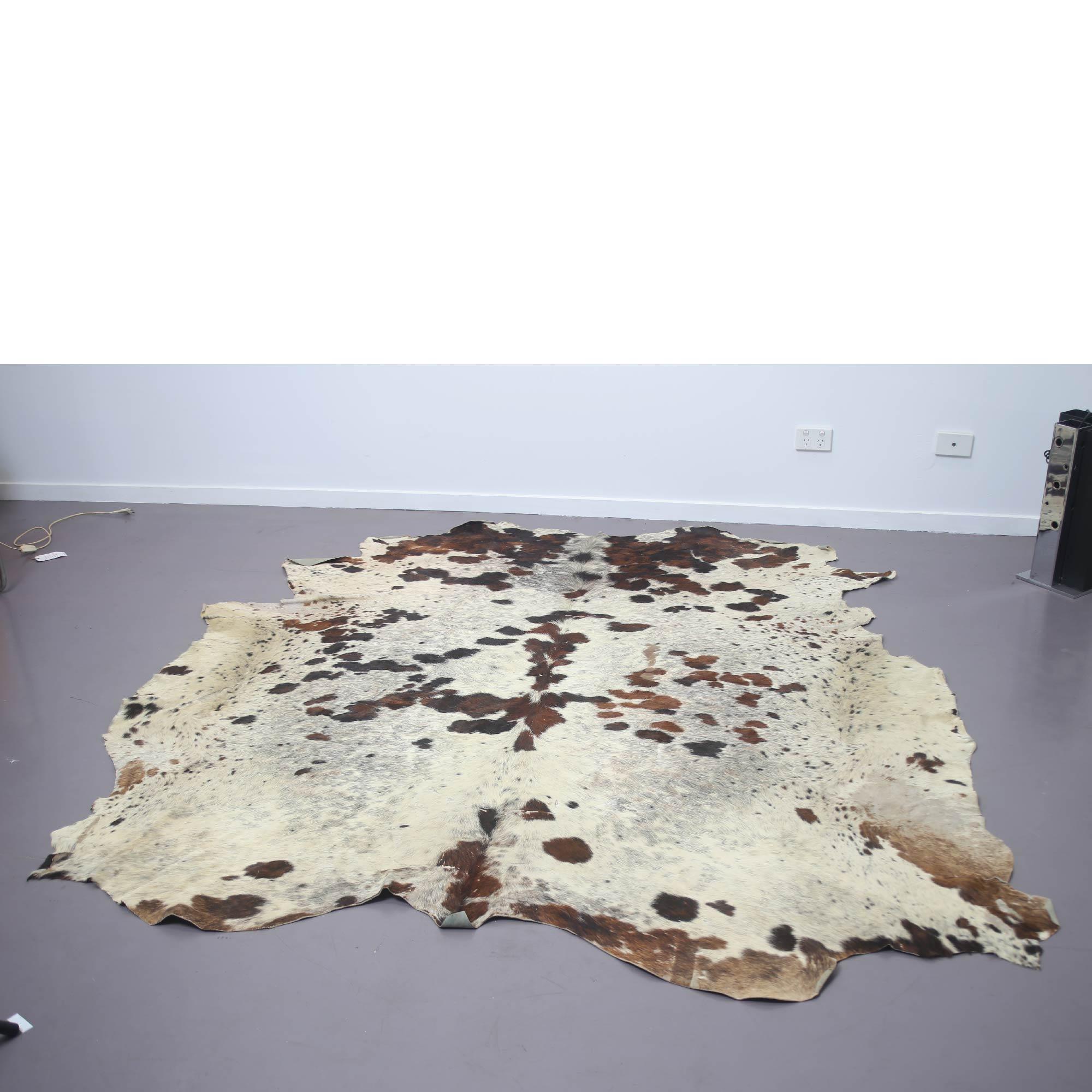 Italian Mid Century Modern brown Cowhide Rug, 1970s 6